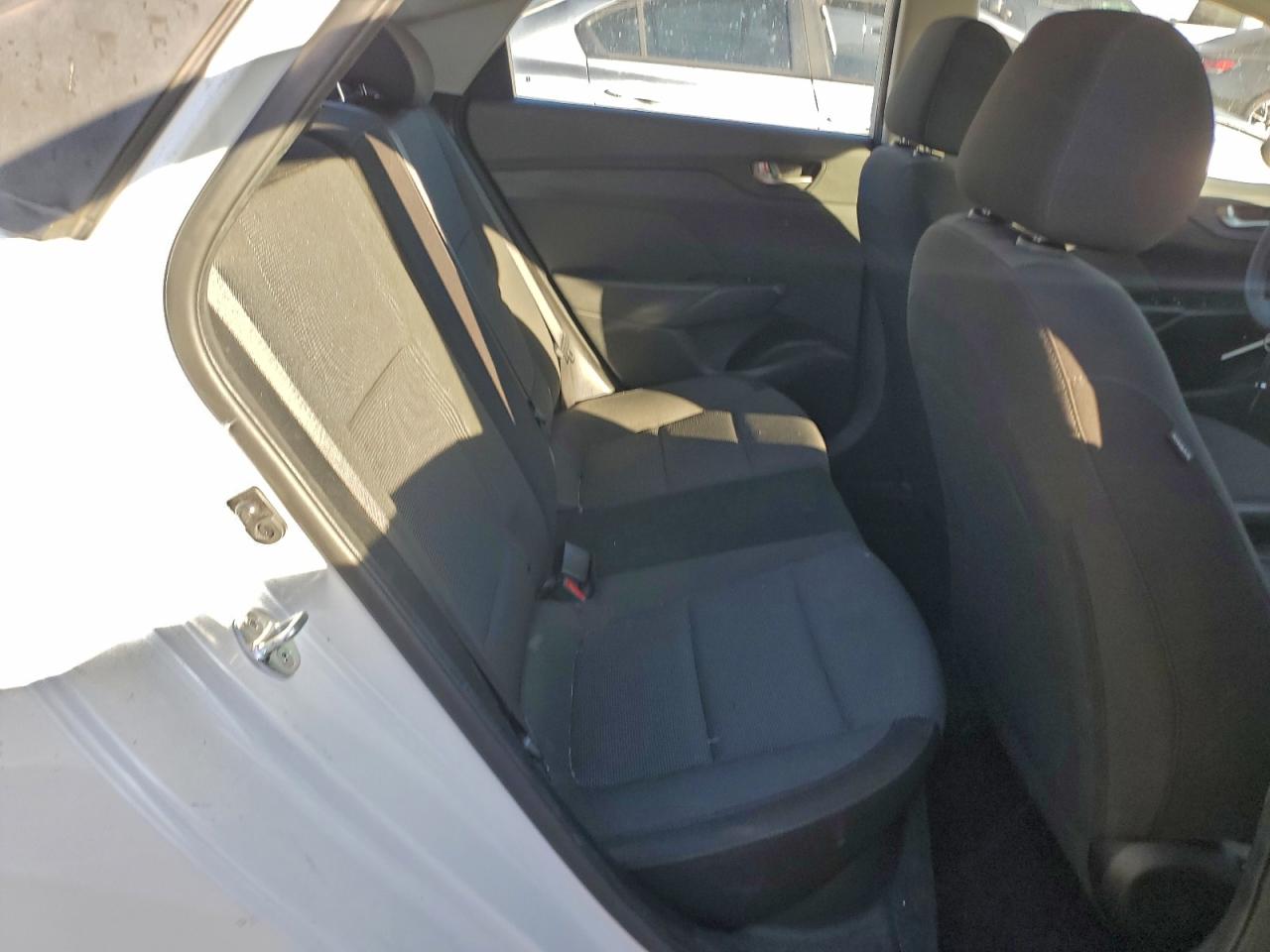2019 HYUNDAI ACCENT SE photo 10