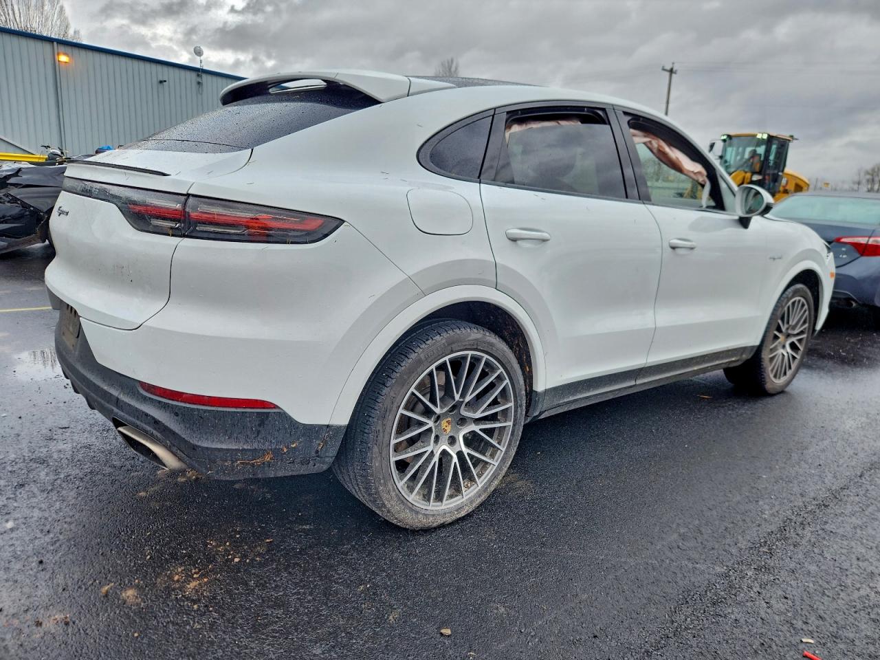2021 PORSCHE CAYENNE E HYBRID COUPE photo 3