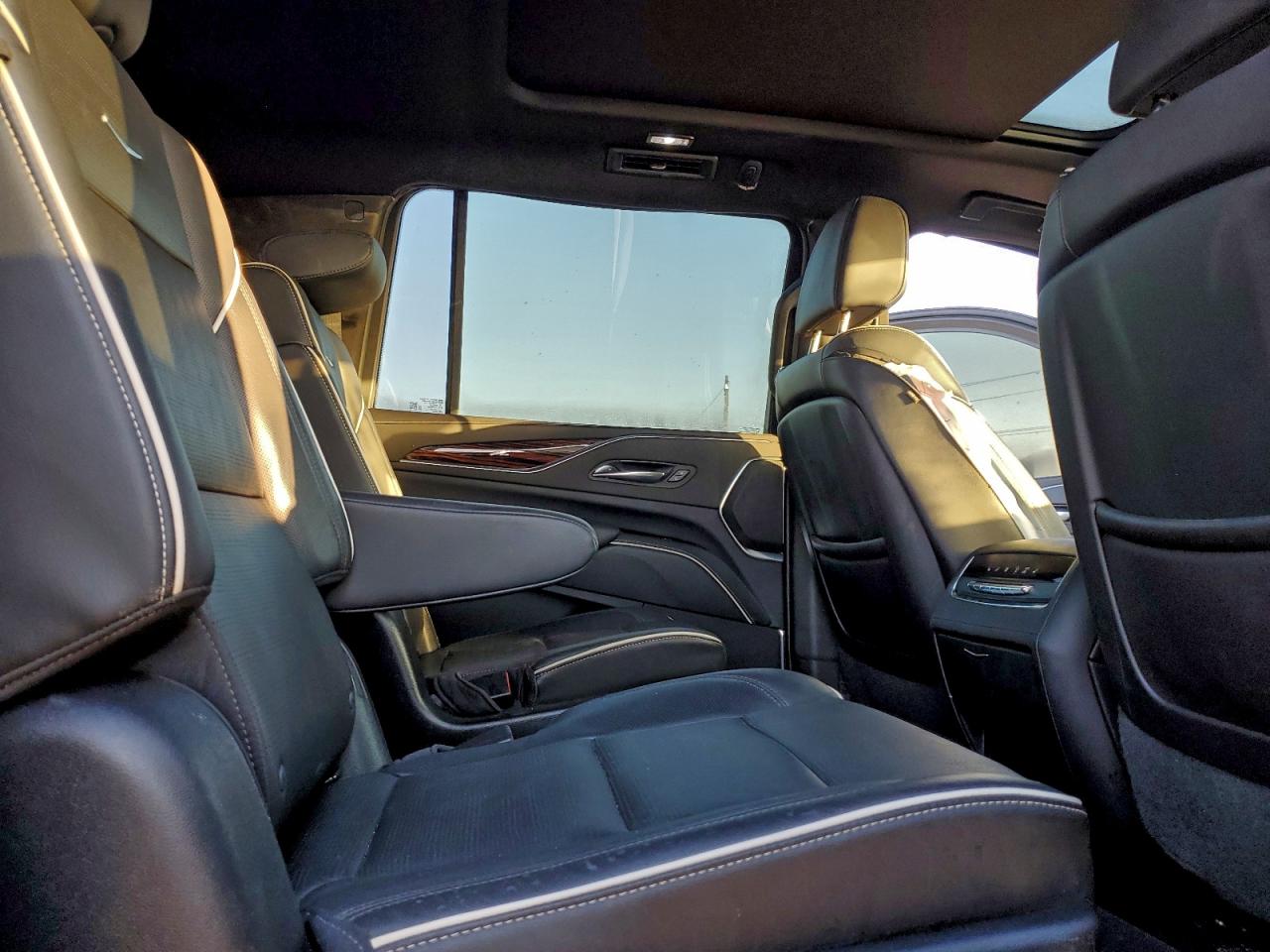 2022 CADILLAC ESCALADE ESV PREMIUM LUXURY photo 11