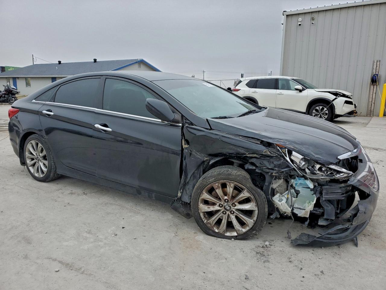 2013 HYUNDAI SONATA SE photo 4