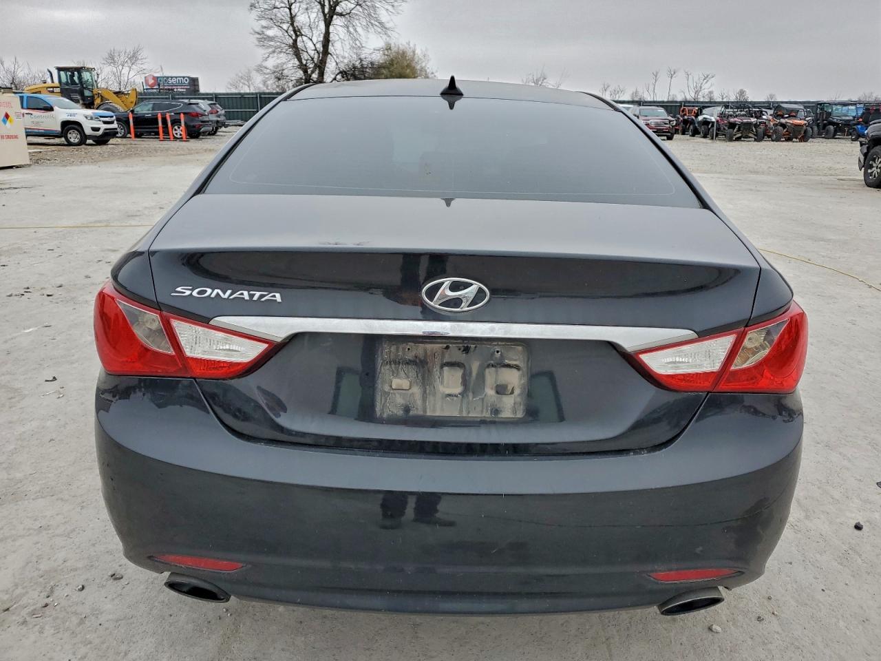 2013 HYUNDAI SONATA SE photo 6