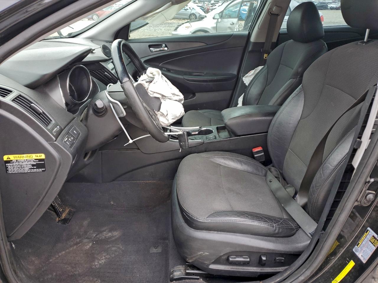 2013 HYUNDAI SONATA SE photo 7