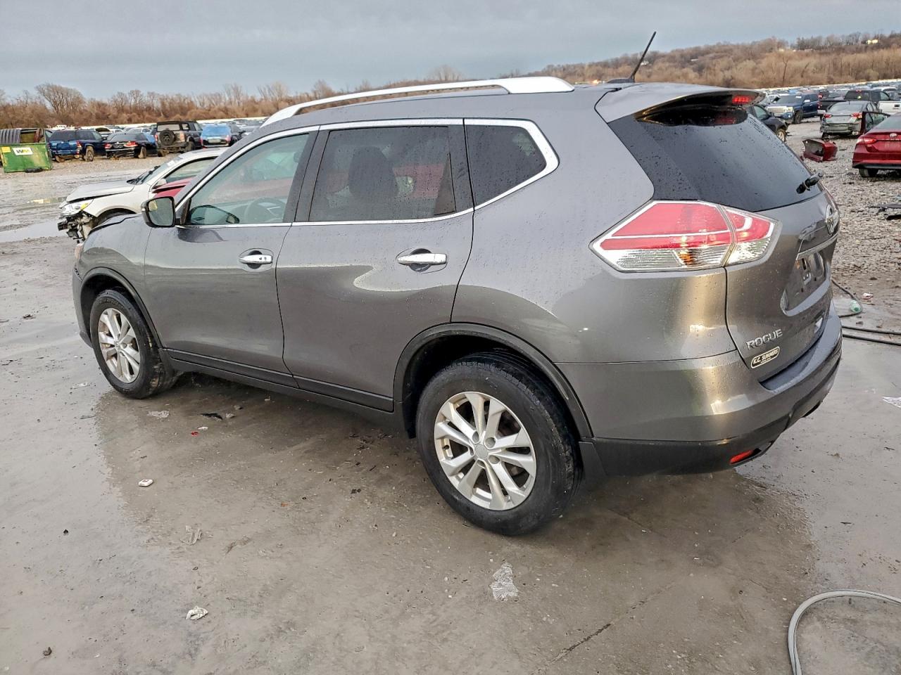 2016 NISSAN ROGUE S photo 4