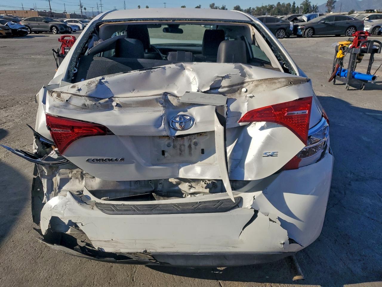 2019 TOYOTA COROLLA L photo 6