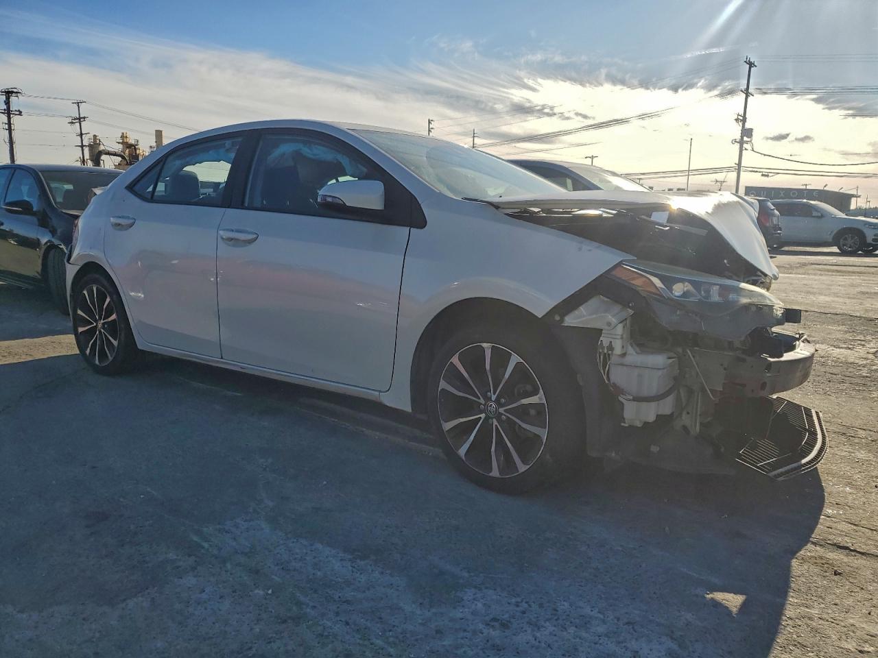 2019 TOYOTA COROLLA L photo 4
