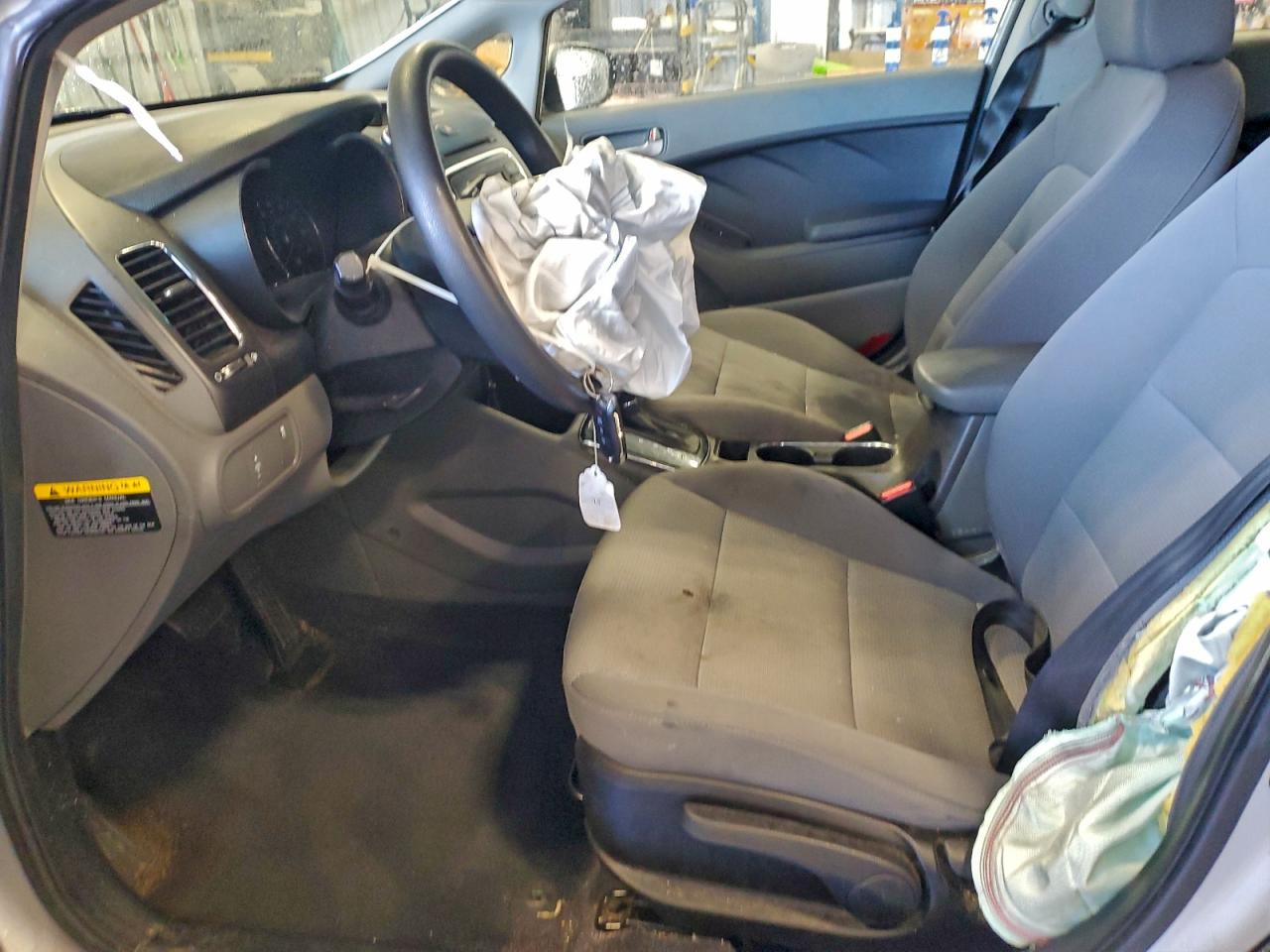 2017 KIA FORTE LX photo 7