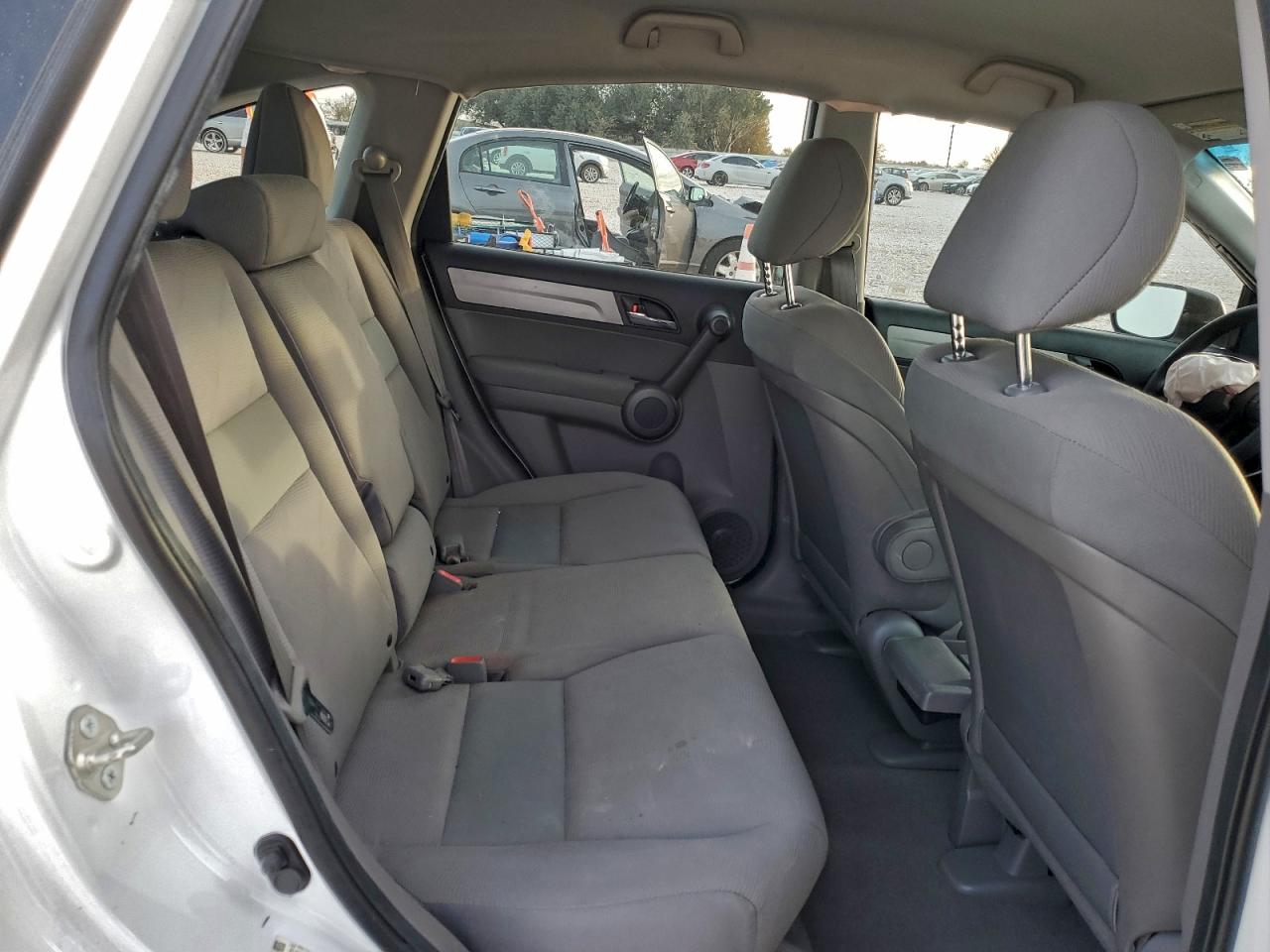 2011 HONDA CR-V LX photo 31