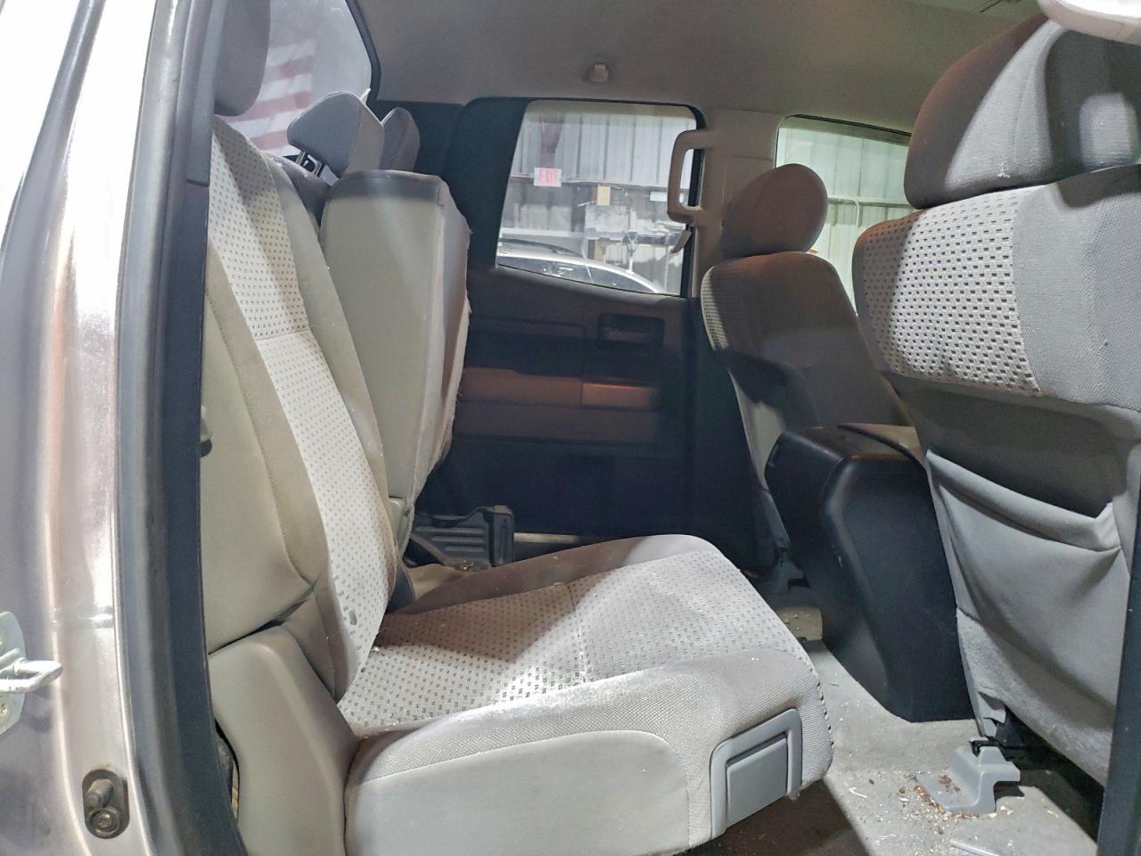2010 TOYOTA TUNDRA DOUBLE CAB SR5 photo 19