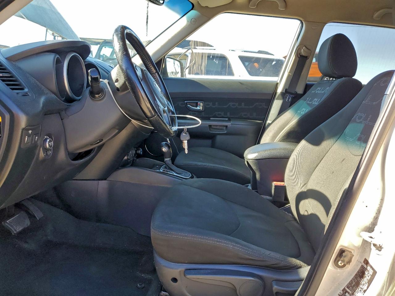 2013 KIA SOUL + photo 7