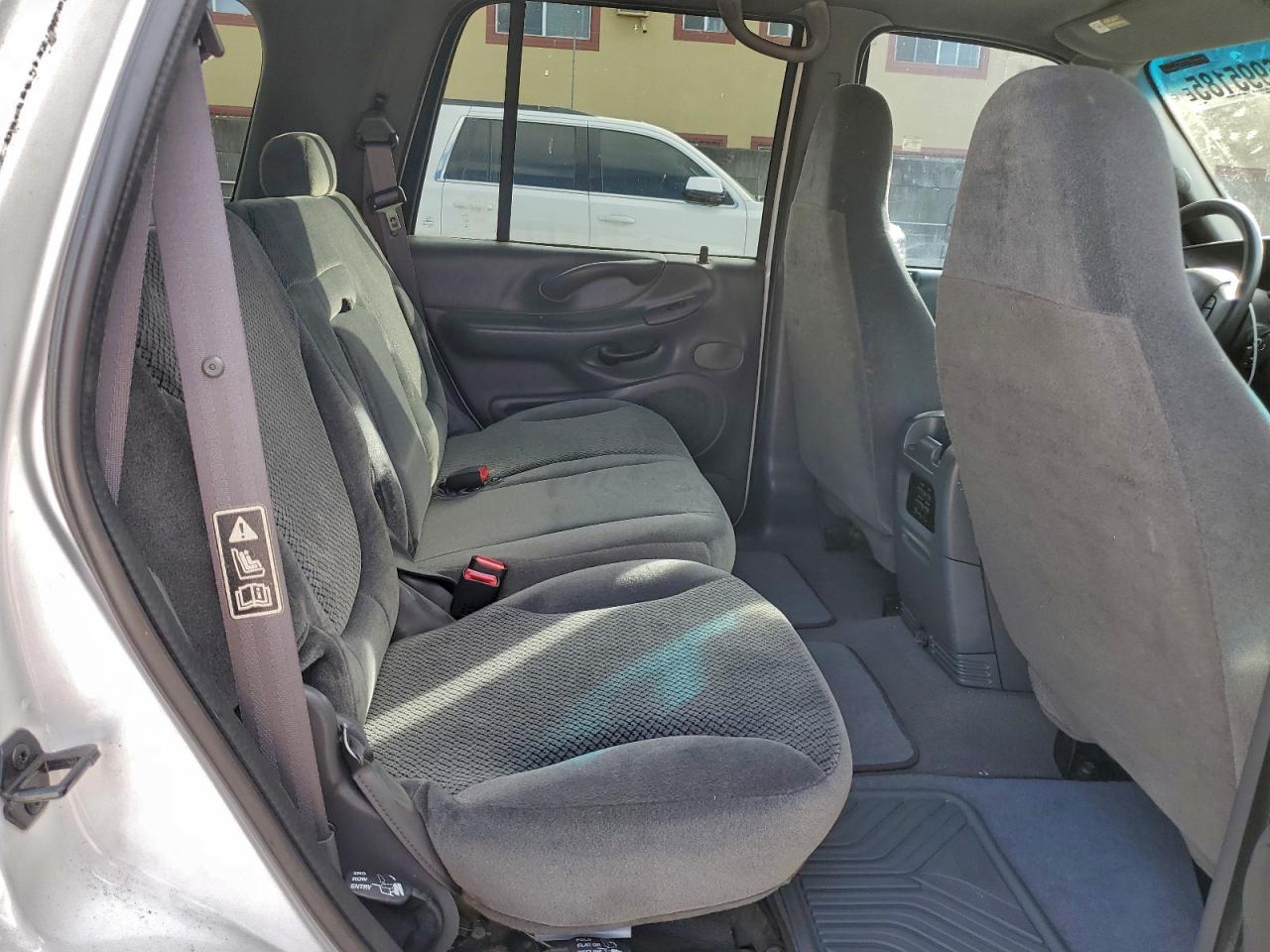 2002 FORD EXPEDITION XLT photo 19