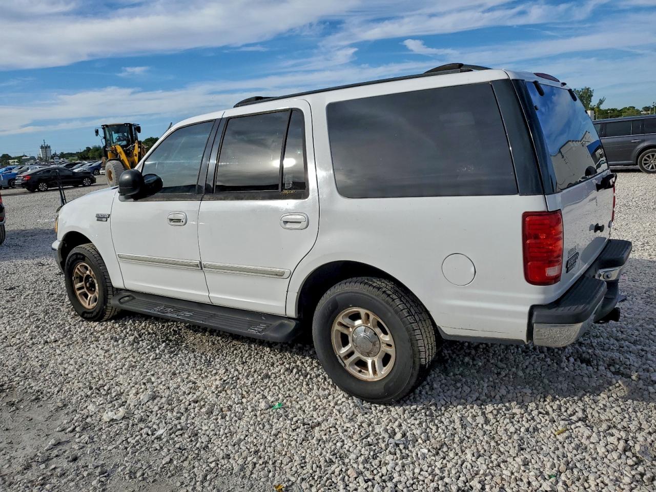 2002 FORD EXPEDITION XLT photo 3