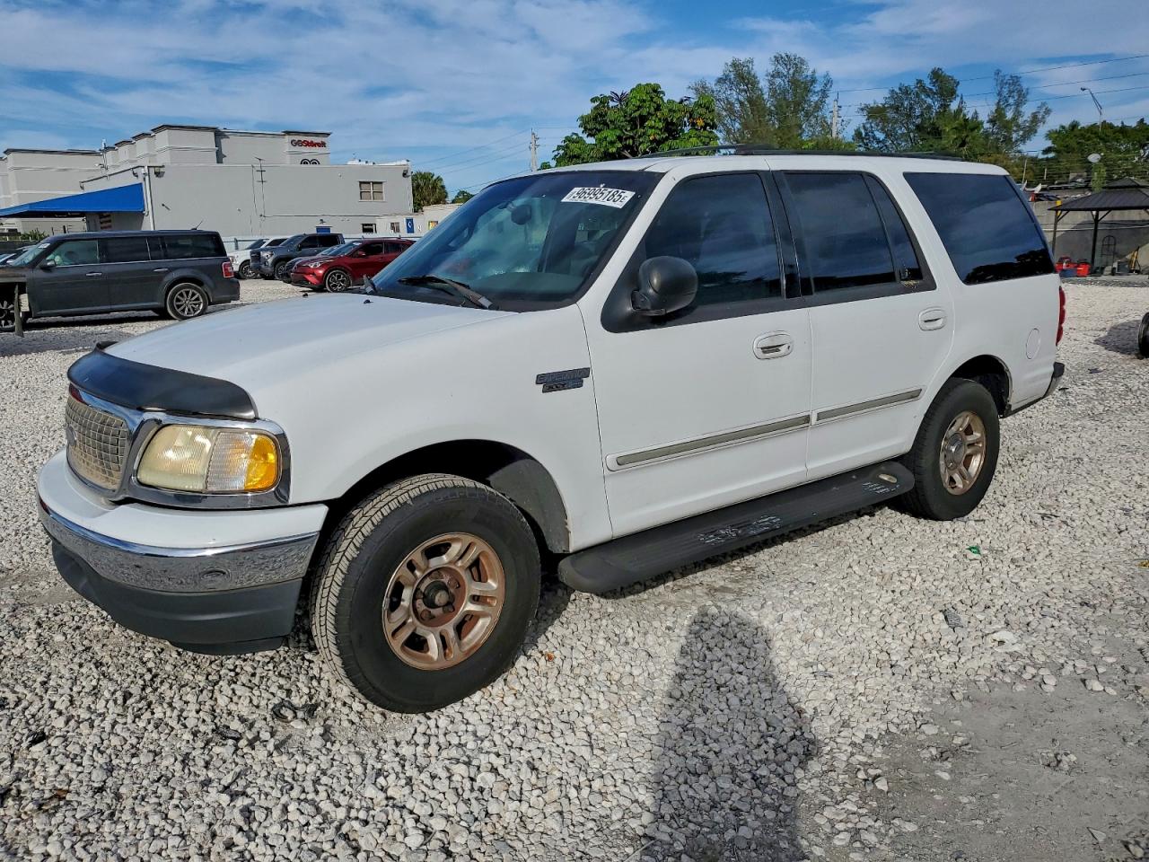 2002 FORD EXPEDITION XLT — MINOR DENT/SCRATCHES damage — photo 1
