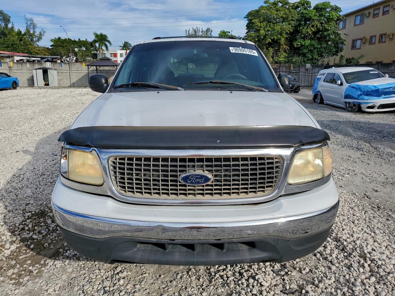 2002 FORD EXPEDITION XLT photo 9
