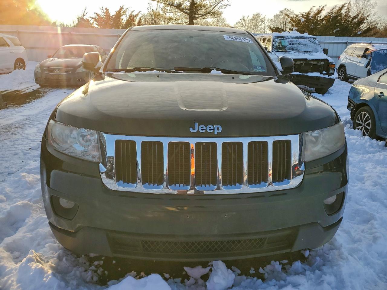 2011 JEEP GRAND CHEROKEE LAREDO photo 9