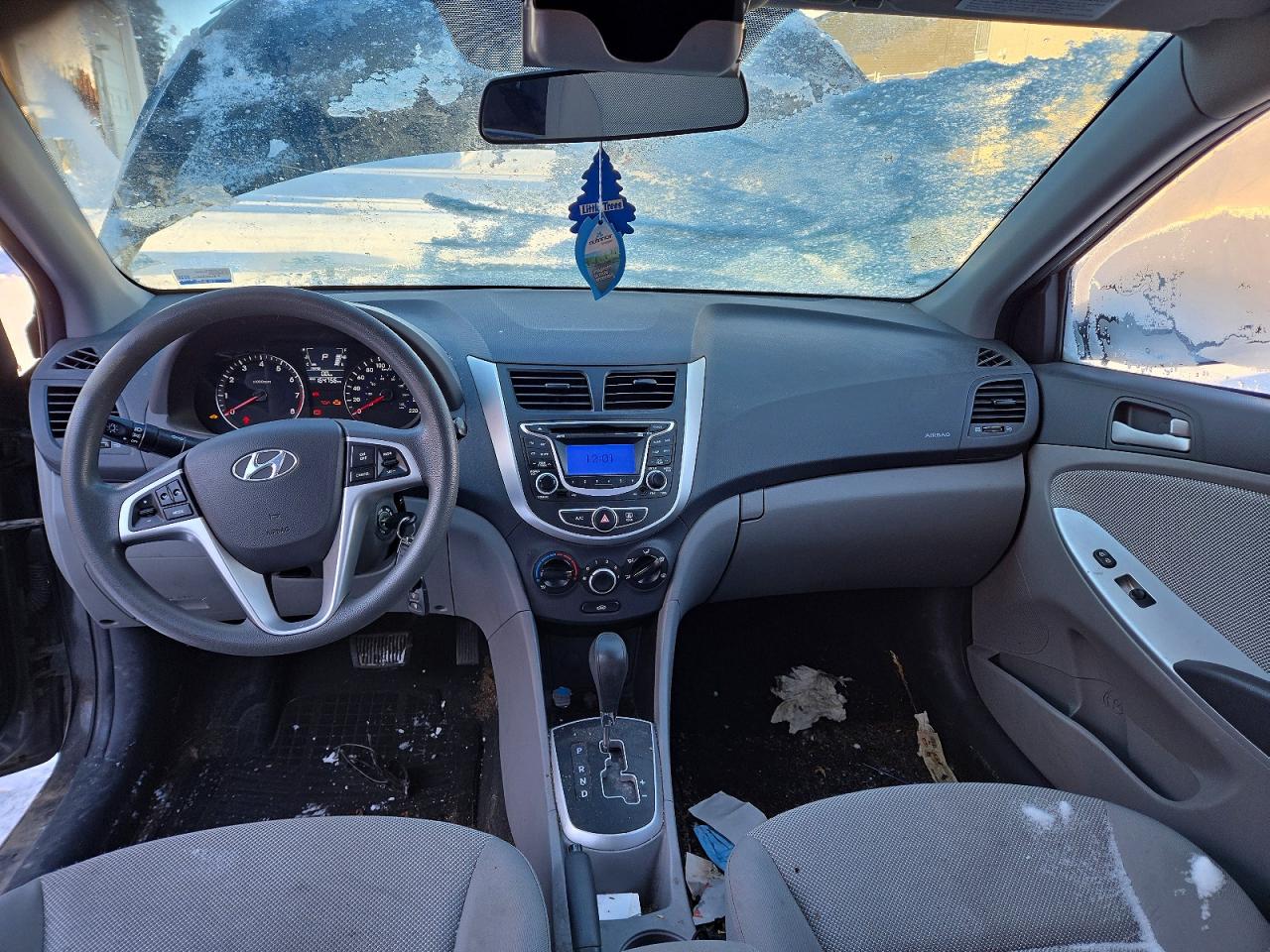 2012 HYUNDAI ACCENT GLS photo 8