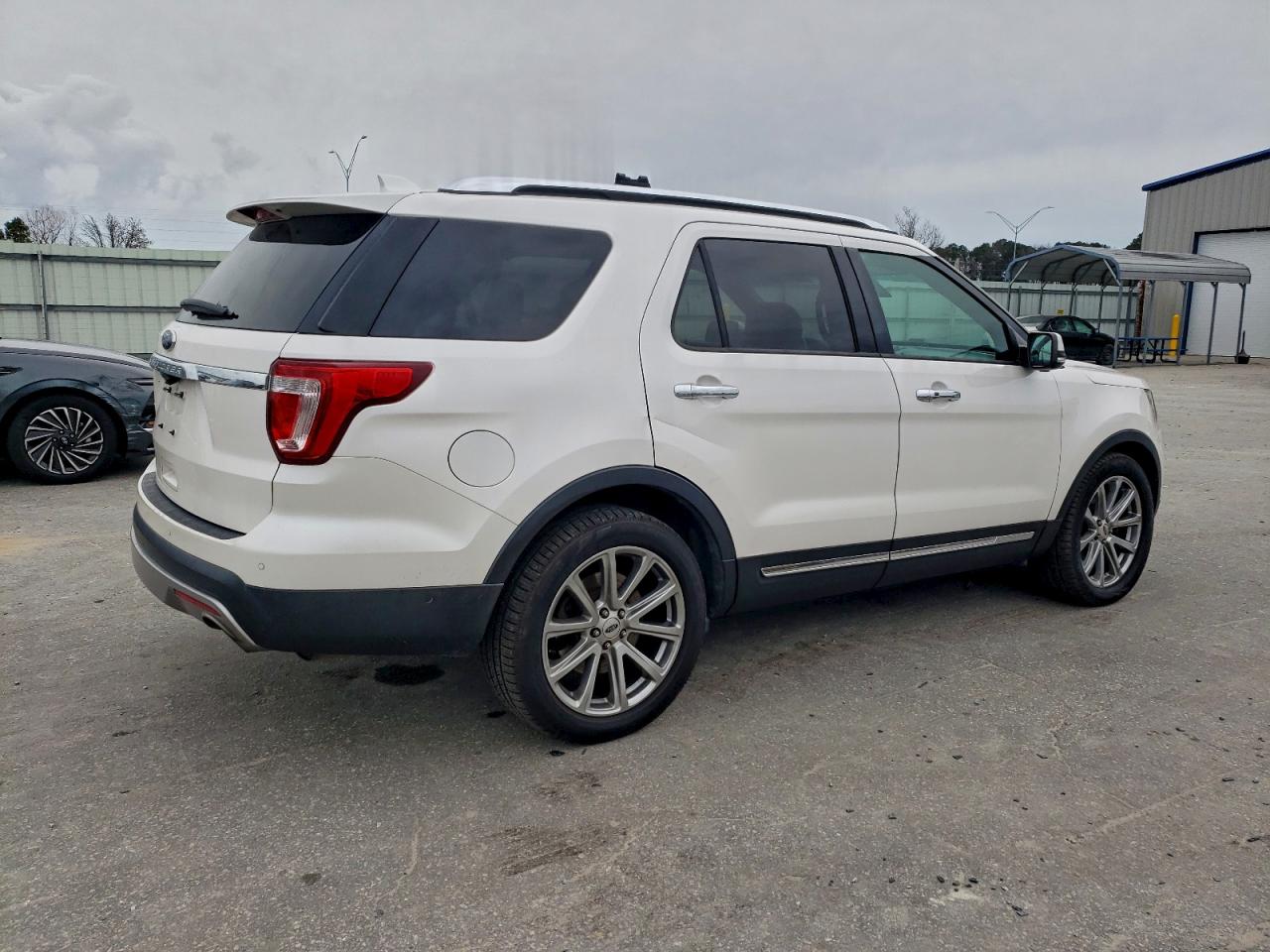 2017 FORD EXPLORER LIMITED photo 3