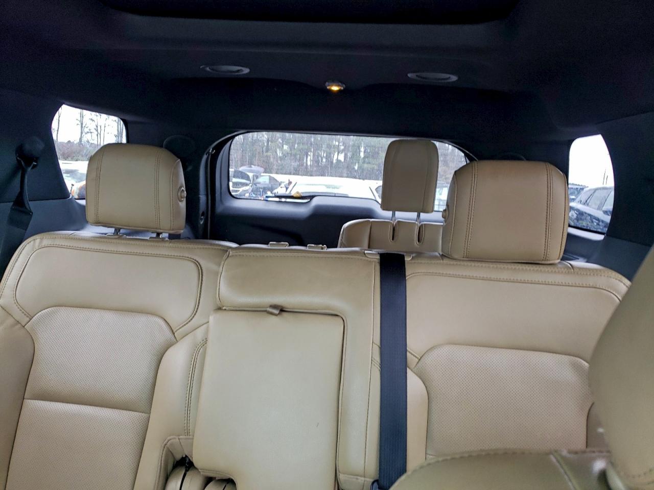 2017 FORD EXPLORER LIMITED photo 10