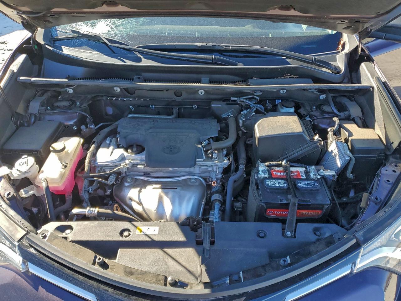 2018 TOYOTA RAV4 LE photo 12