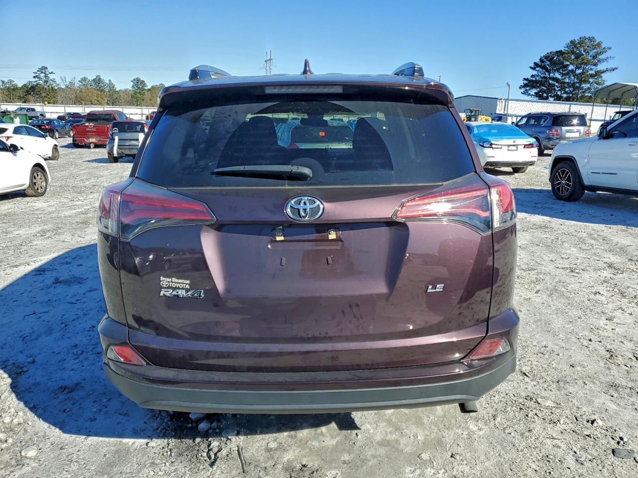 2018 TOYOTA RAV4 LE photo 6