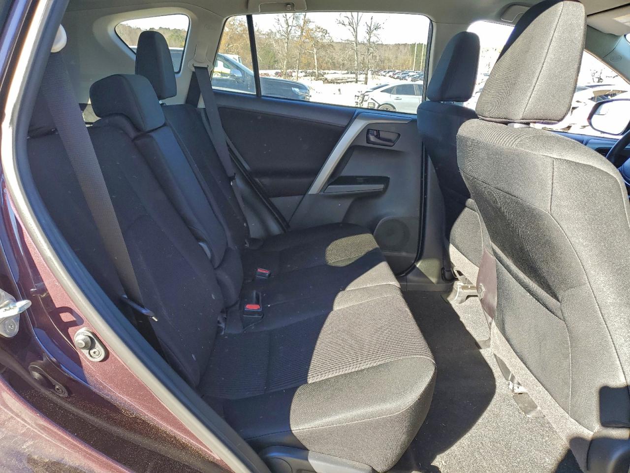2018 TOYOTA RAV4 LE photo 11