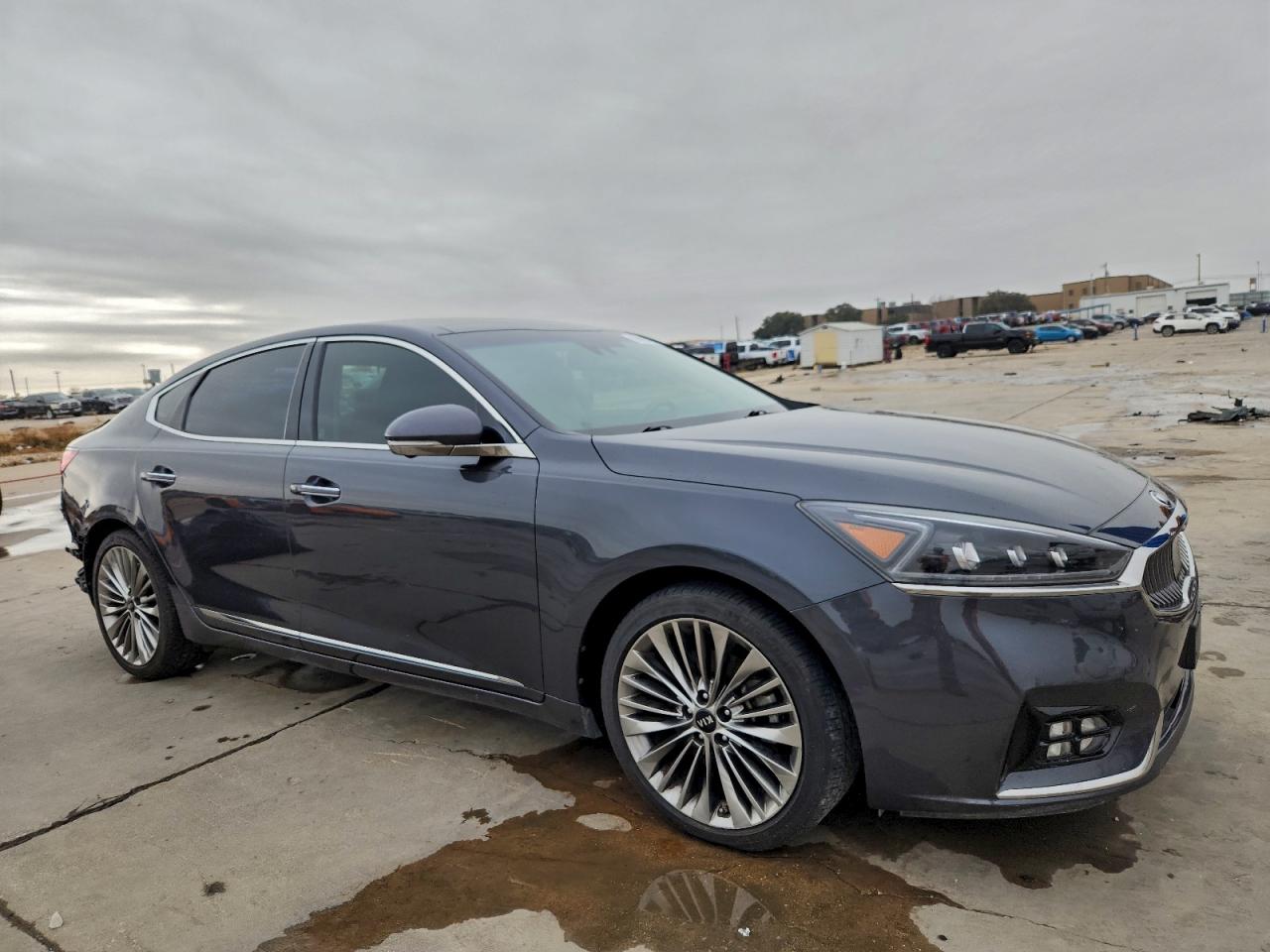 2019 KIA CADENZA LUXURY photo 7