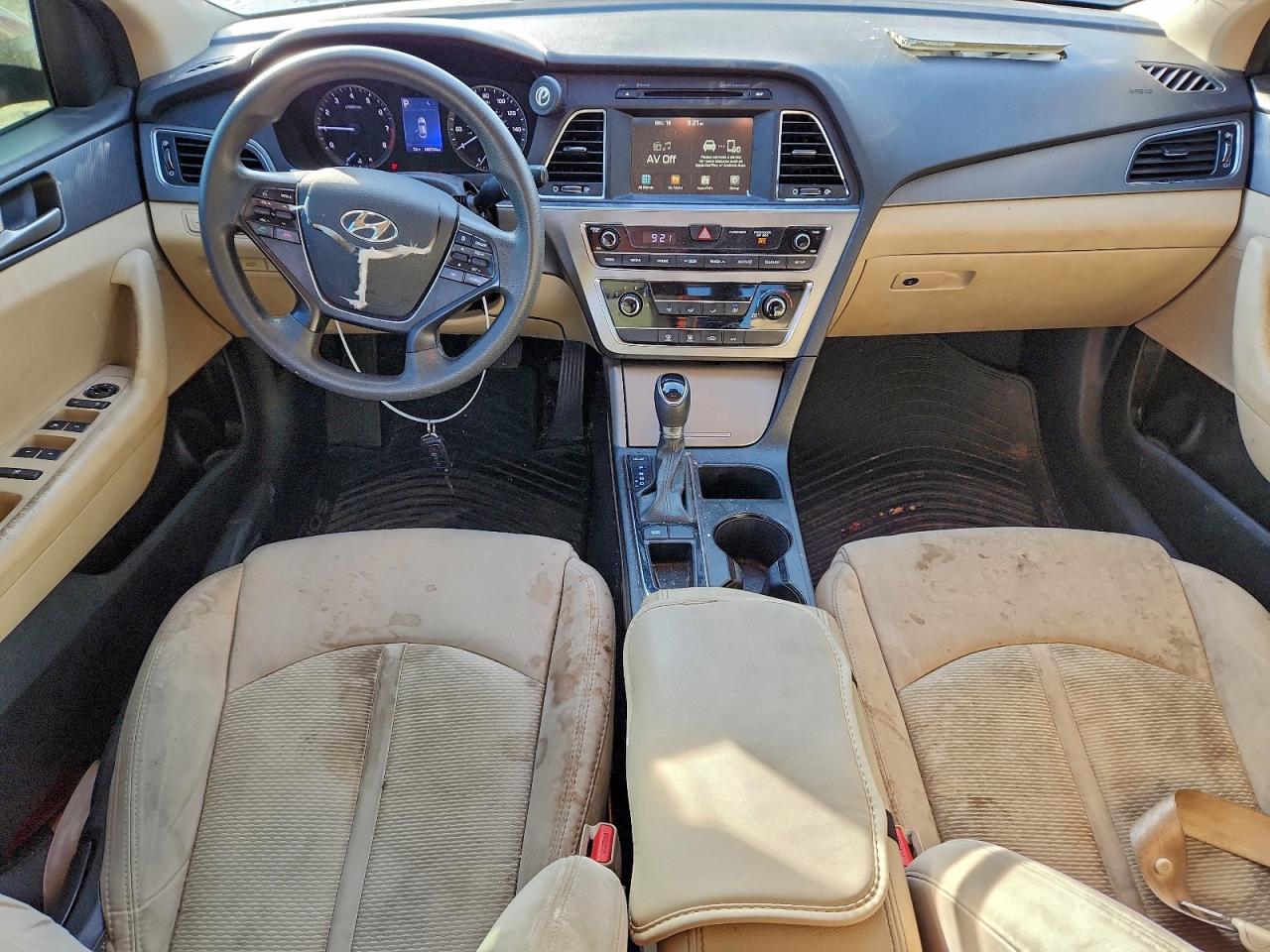 2017 HYUNDAI SONATA SE photo 15