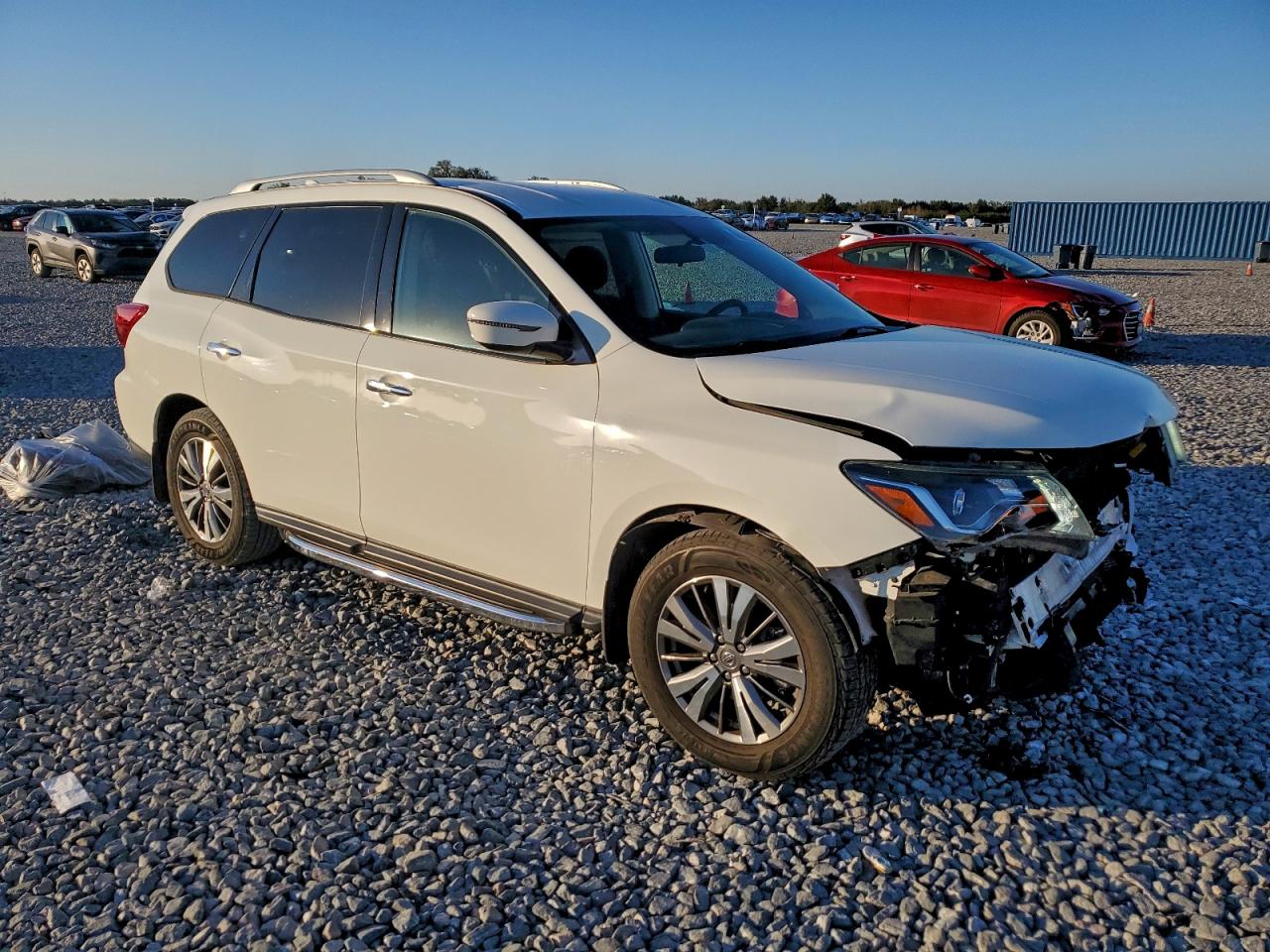 2020 NISSAN PATHFINDER S photo 4