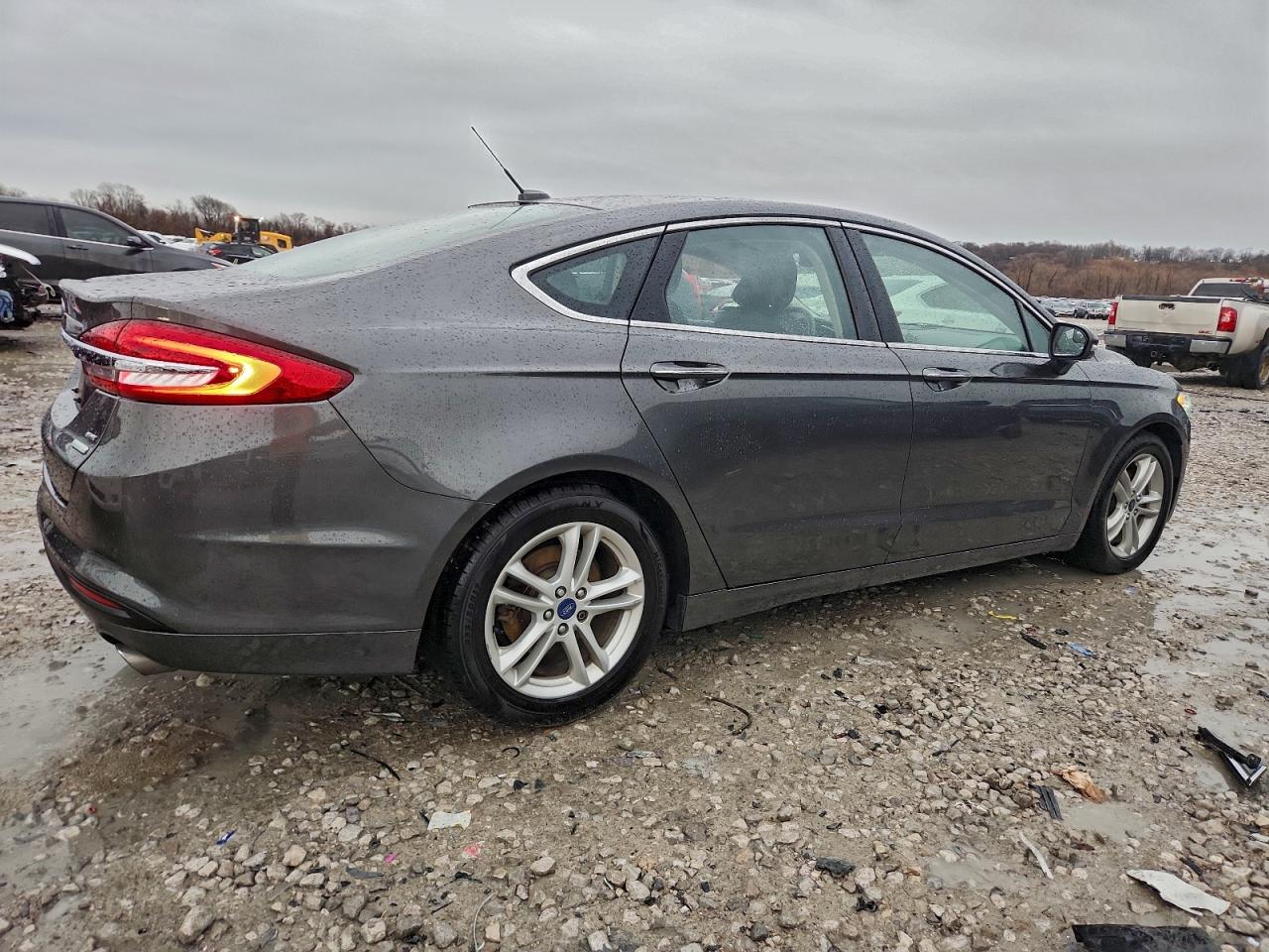 2018 FORD FUSION SE photo 3