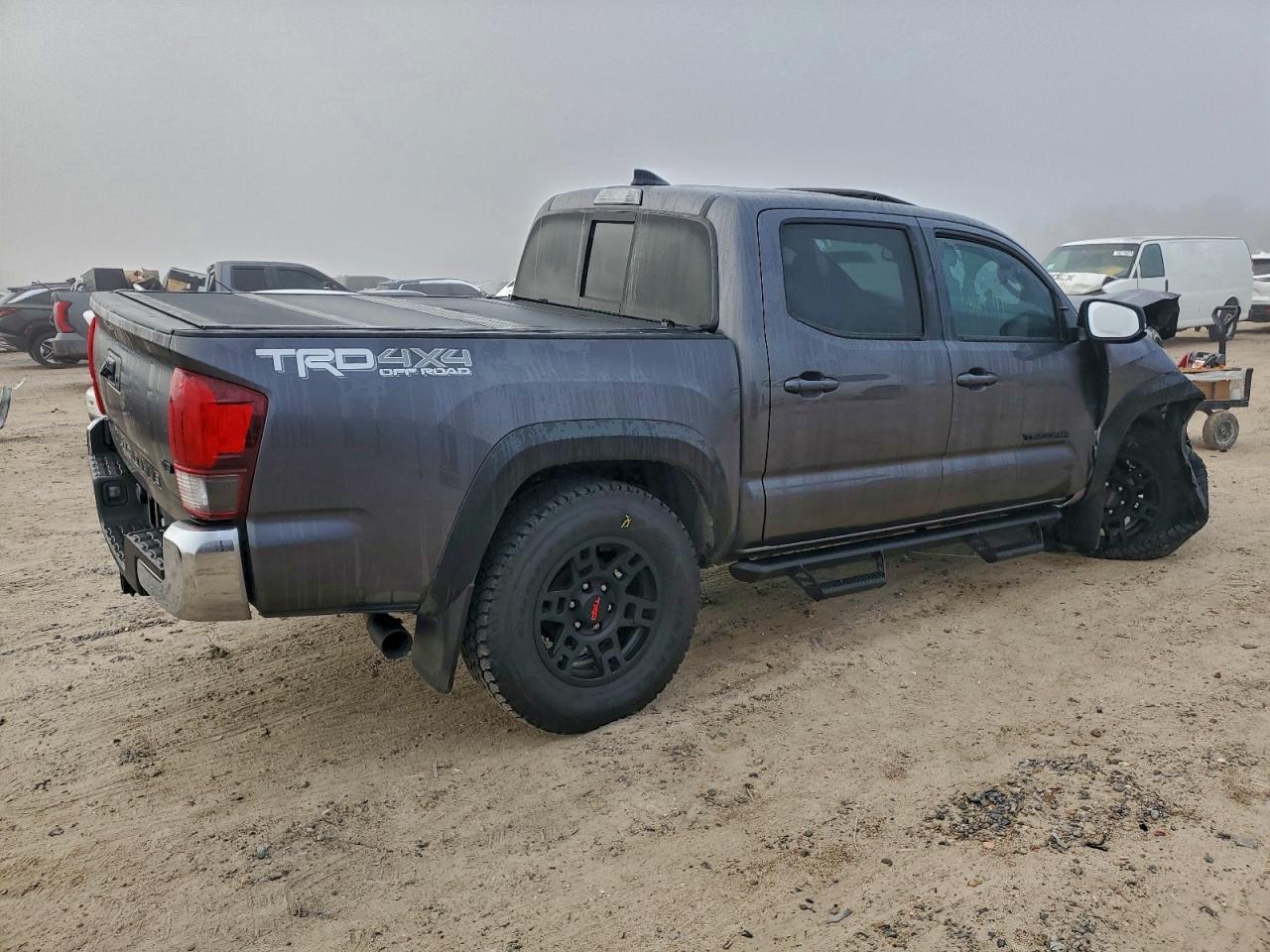 2019 TOYOTA TACOMA DOUBLE CAB photo 5