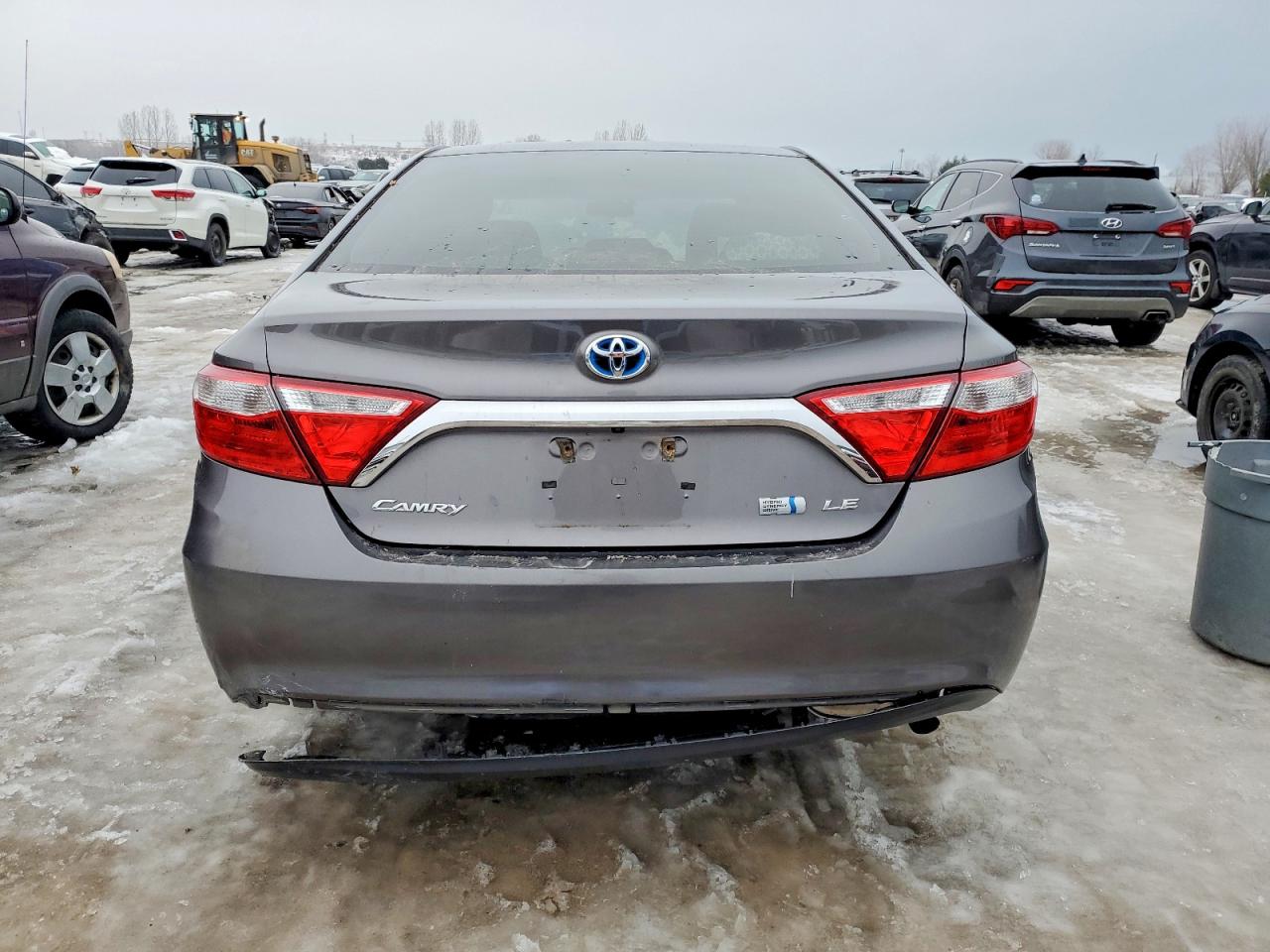 2017 TOYOTA CAMRY HYBRID photo 6