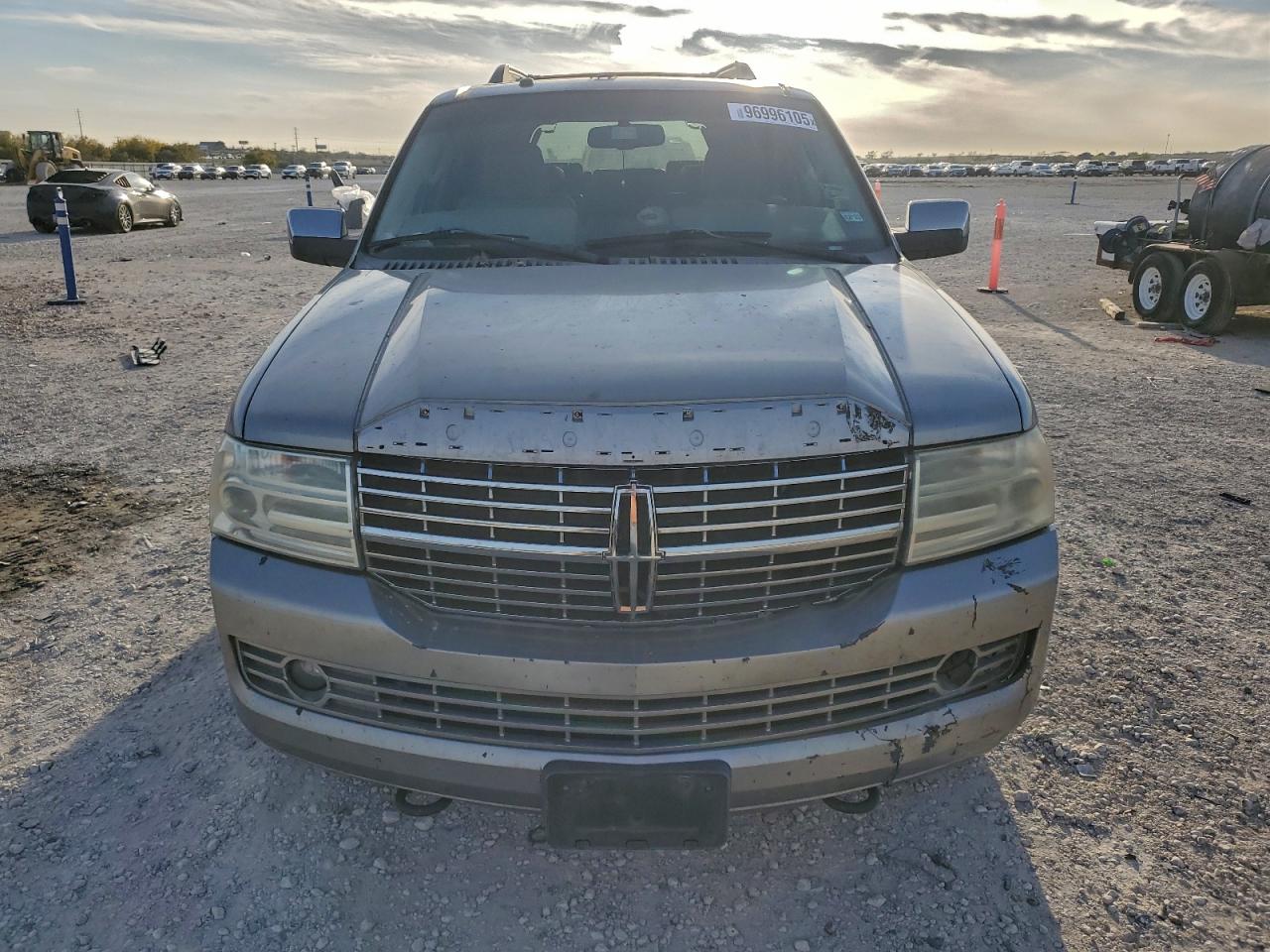2008 LINCOLN NAVIGATOR photo 13