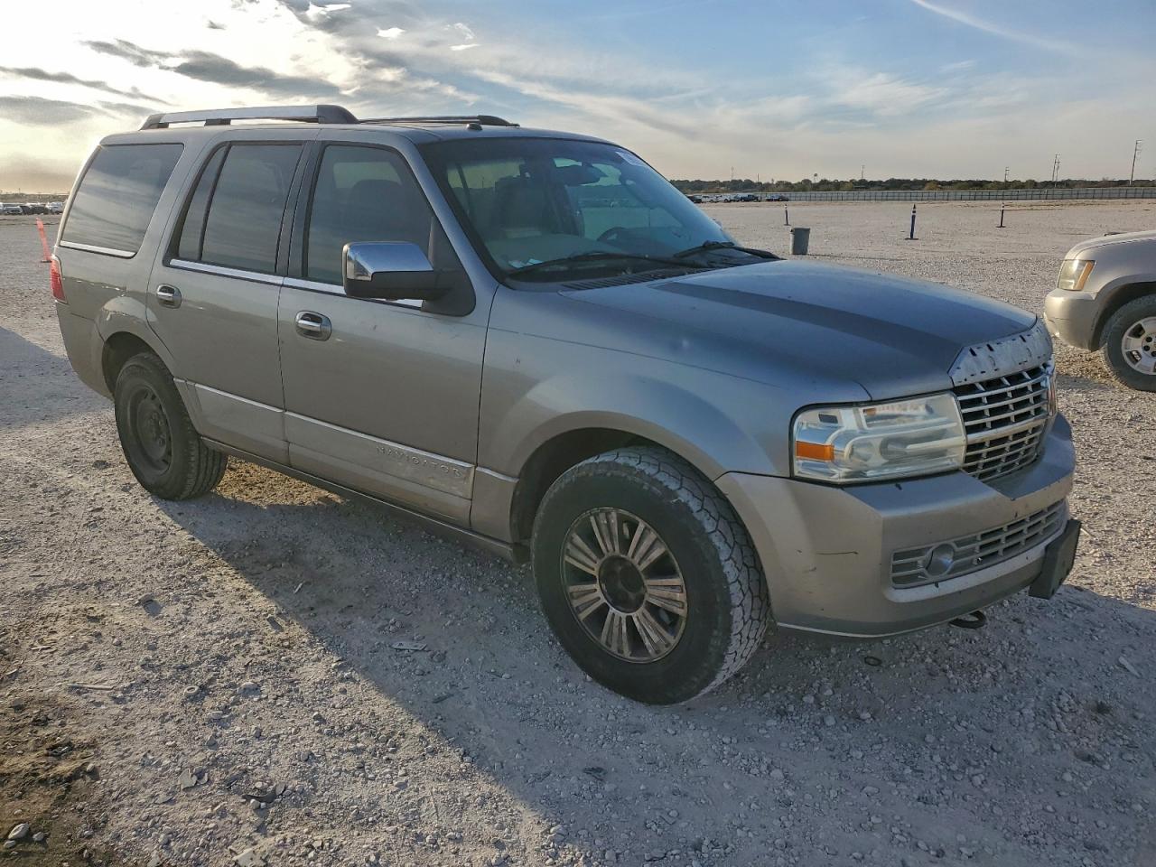 2008 LINCOLN NAVIGATOR photo 10