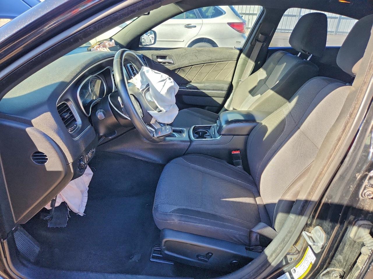 2015 DODGE CHARGER SXT photo 19