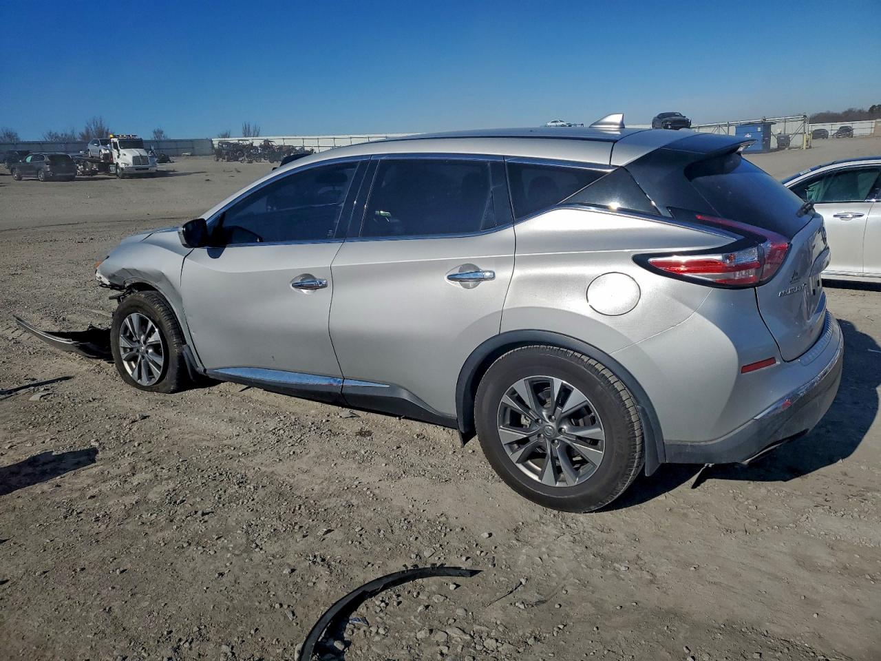 2017 NISSAN MURANO S photo 2