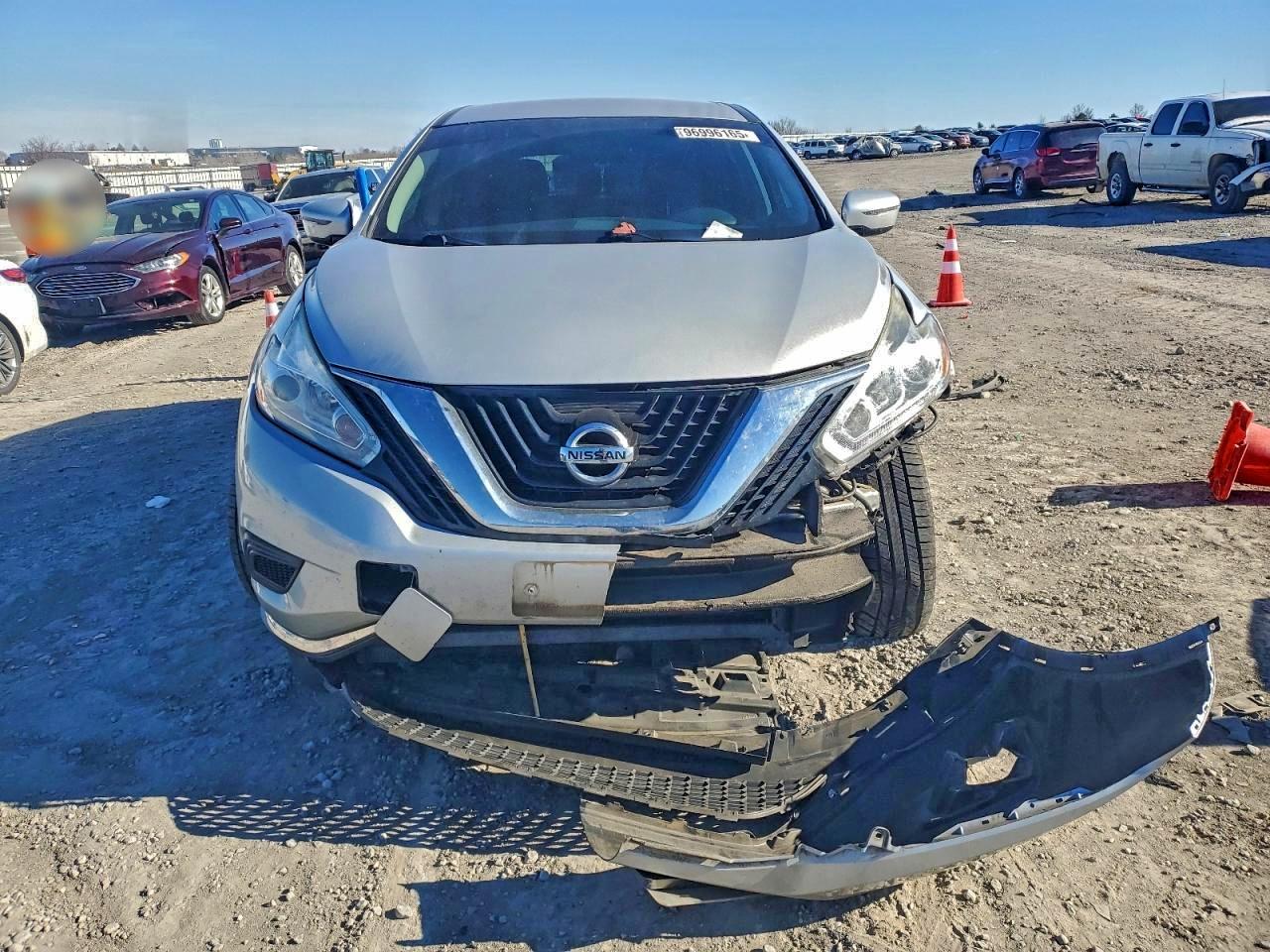 2017 NISSAN MURANO S photo 5