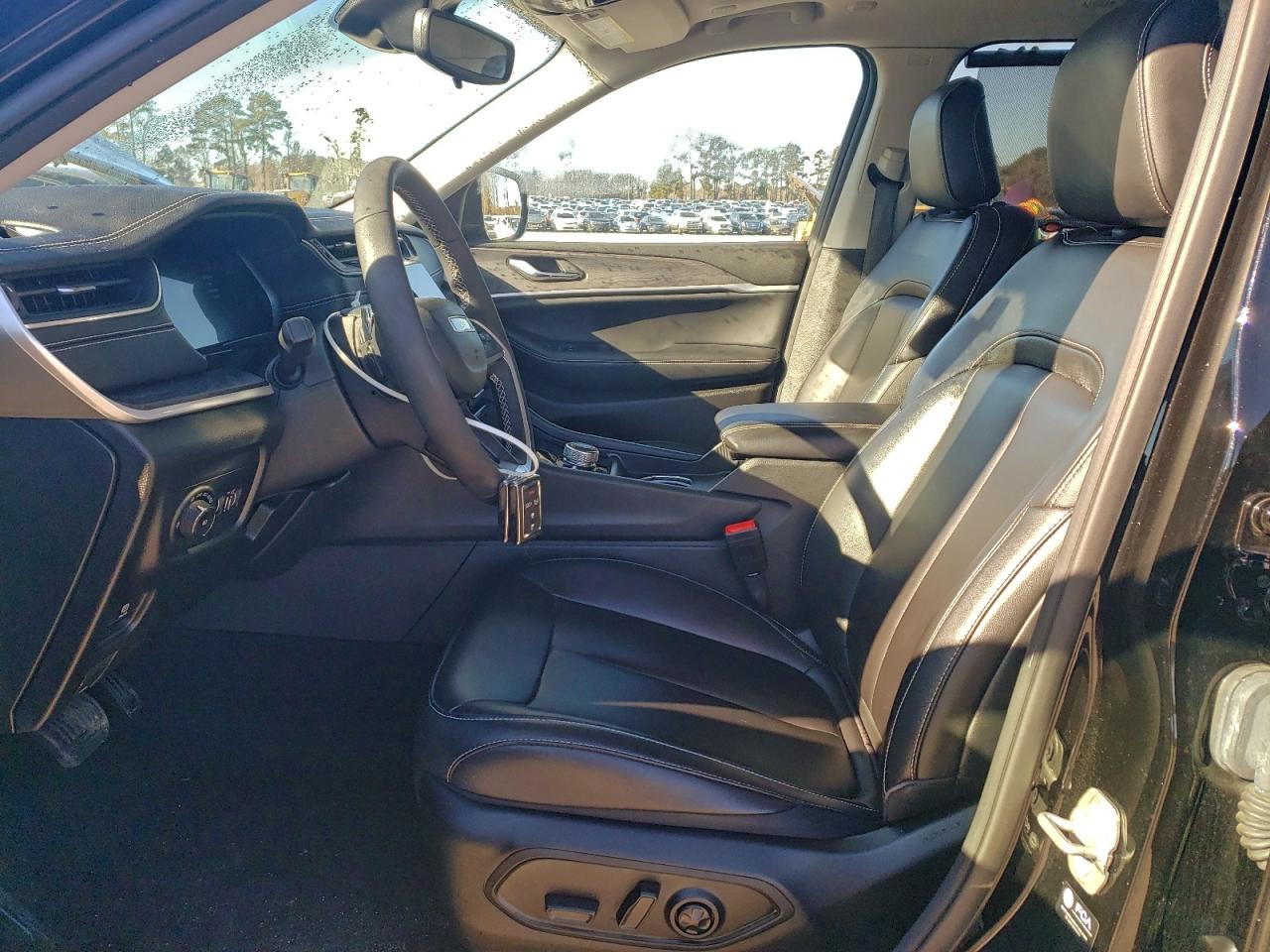 2023 JEEP GRAND CHEROKEE LIMITED photo 7