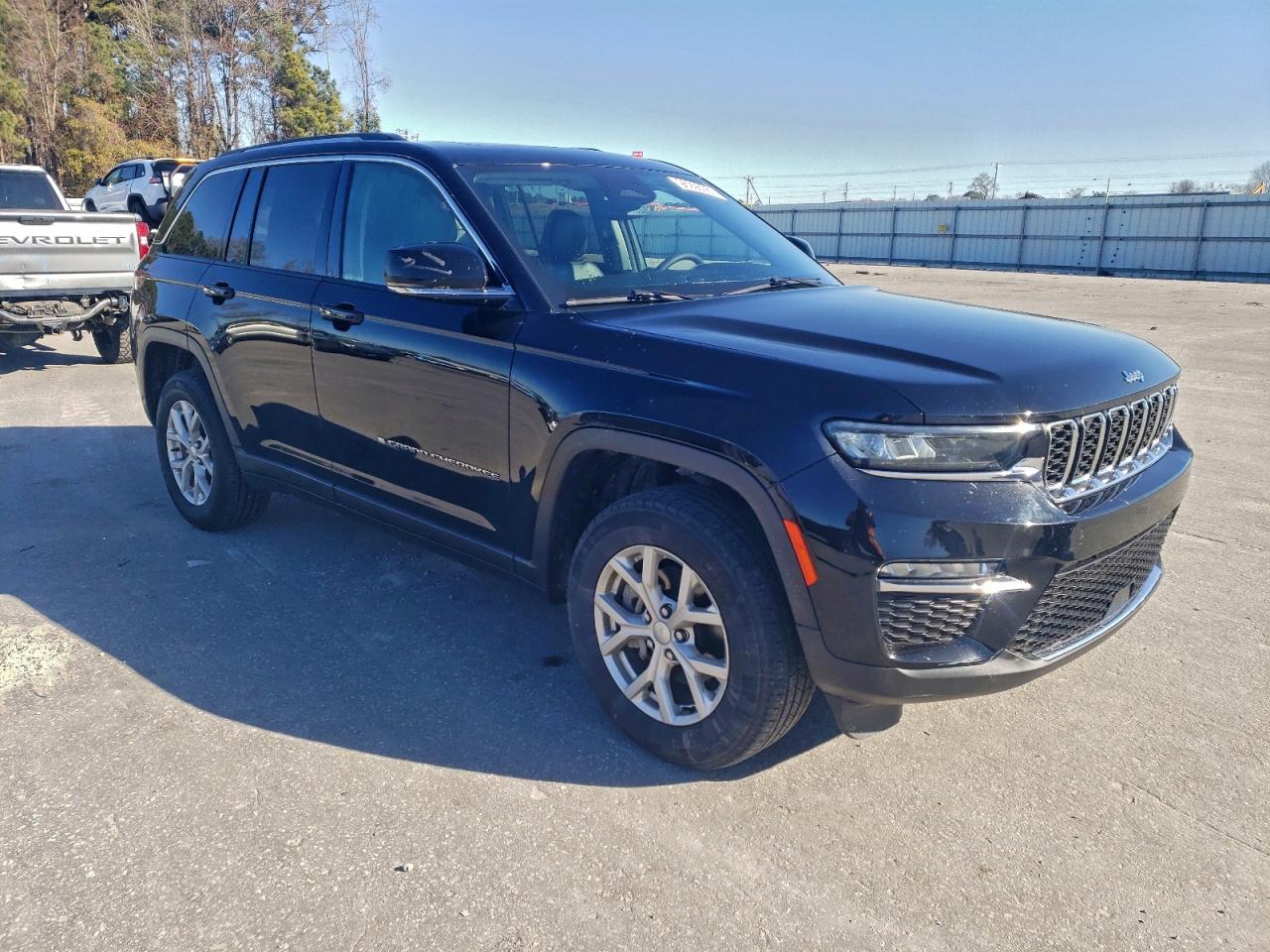 2023 JEEP GRAND CHEROKEE LIMITED photo 4