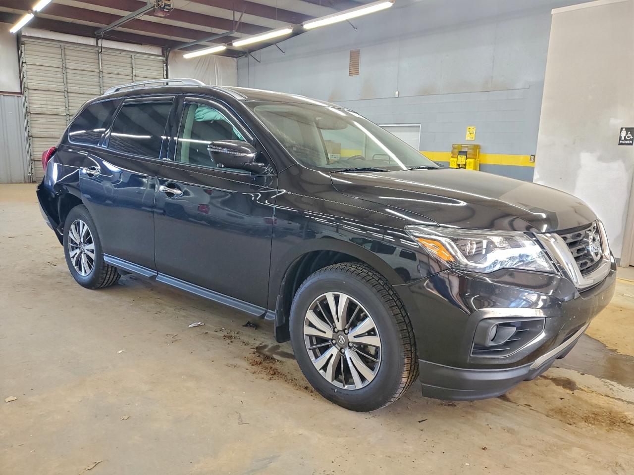 2017 NISSAN PATHFINDER S photo 7