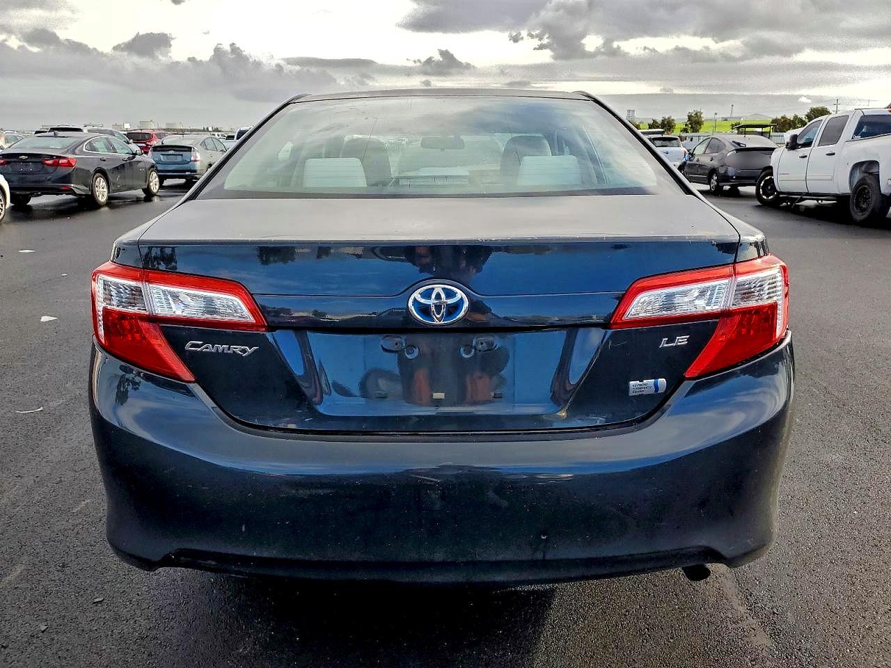 2013 TOYOTA CAMRY HYBRID photo 11