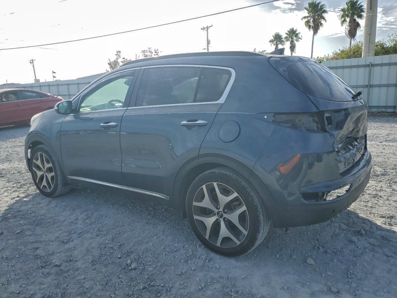2018 KIA SPORTAGE SX photo 2