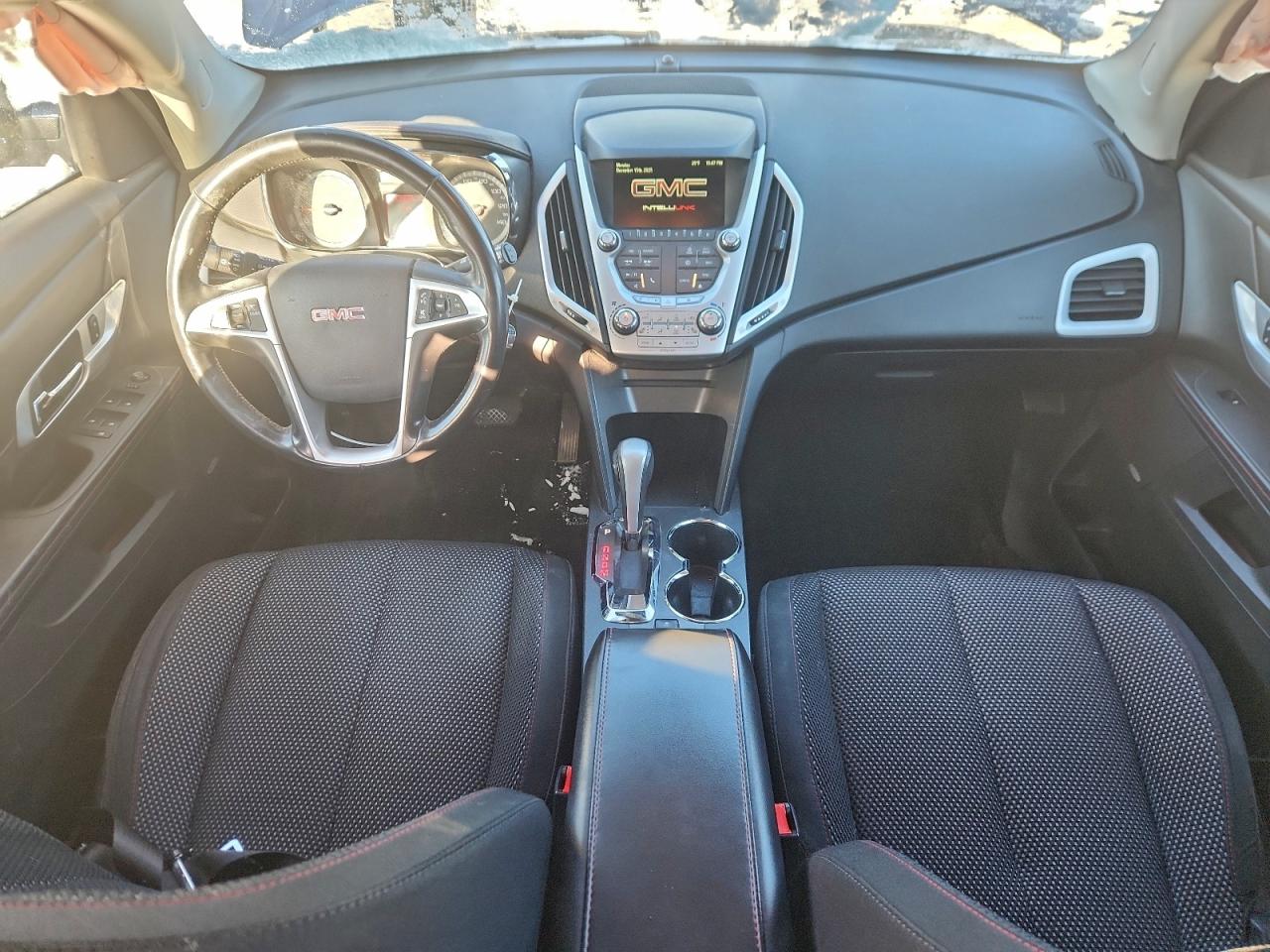 2015 GMC TERRAIN SLE photo 15