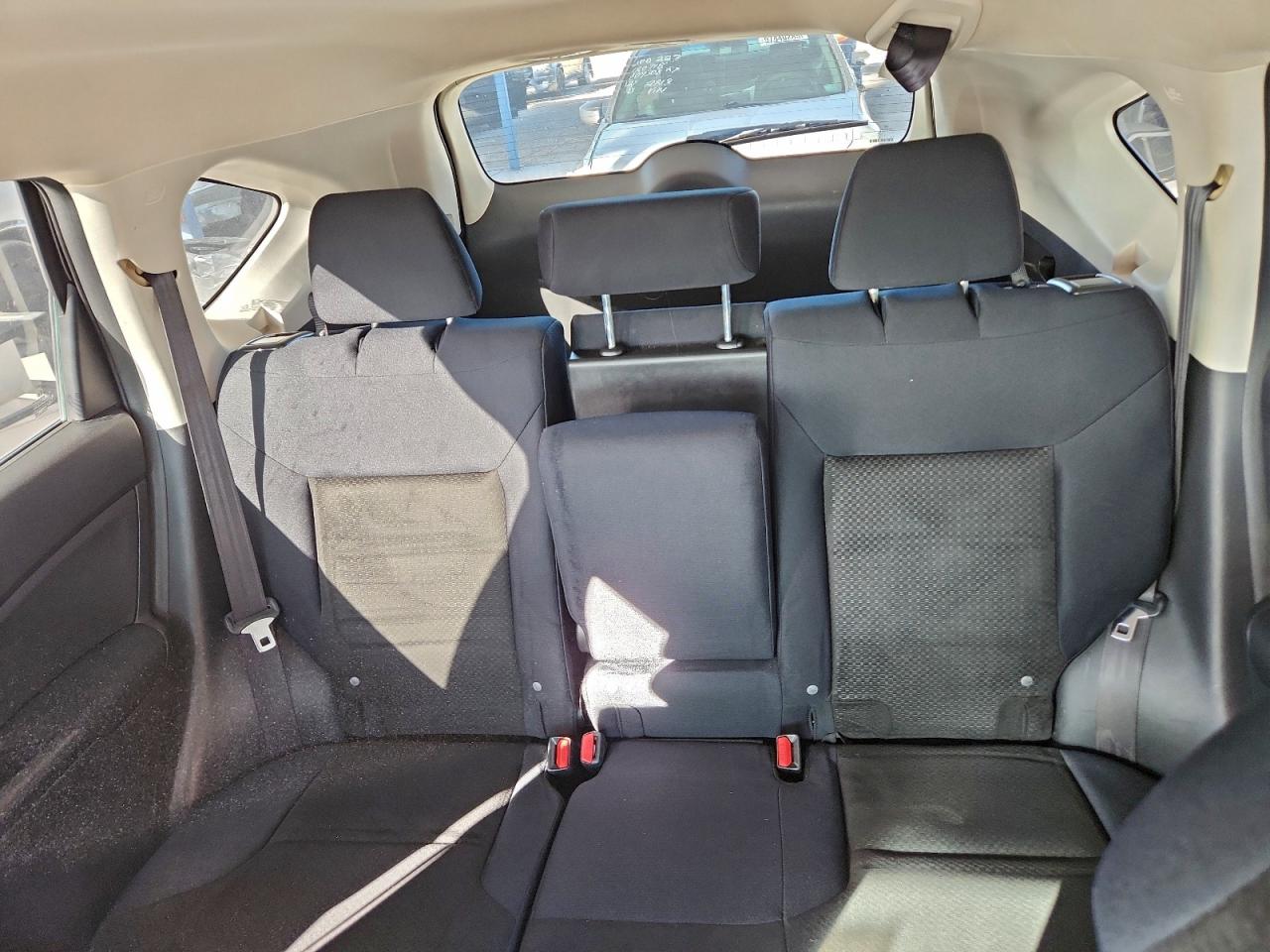 2016 HONDA CR-V LX photo 28