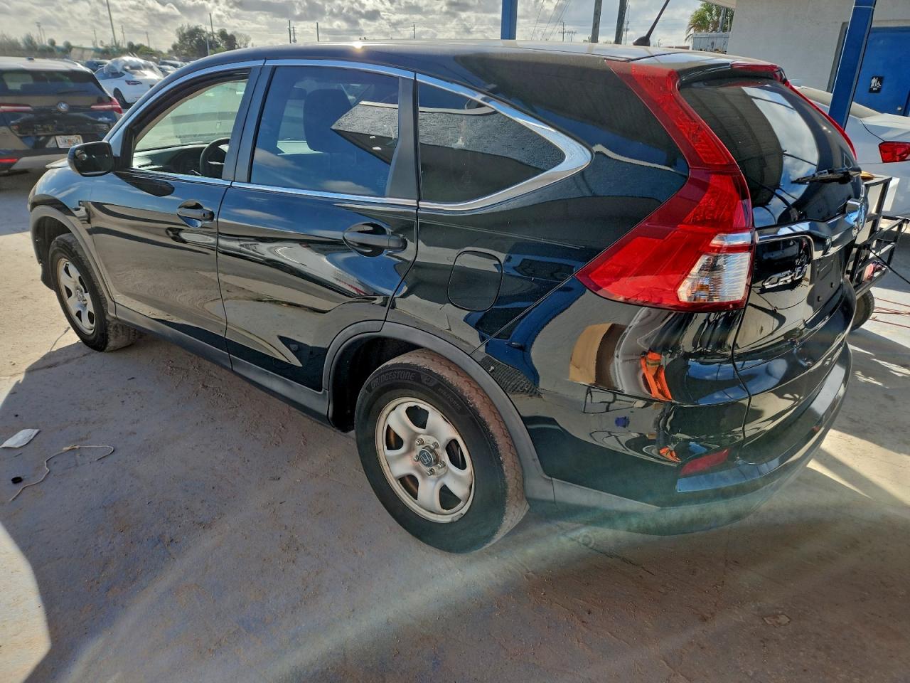 2016 HONDA CR-V LX photo 4