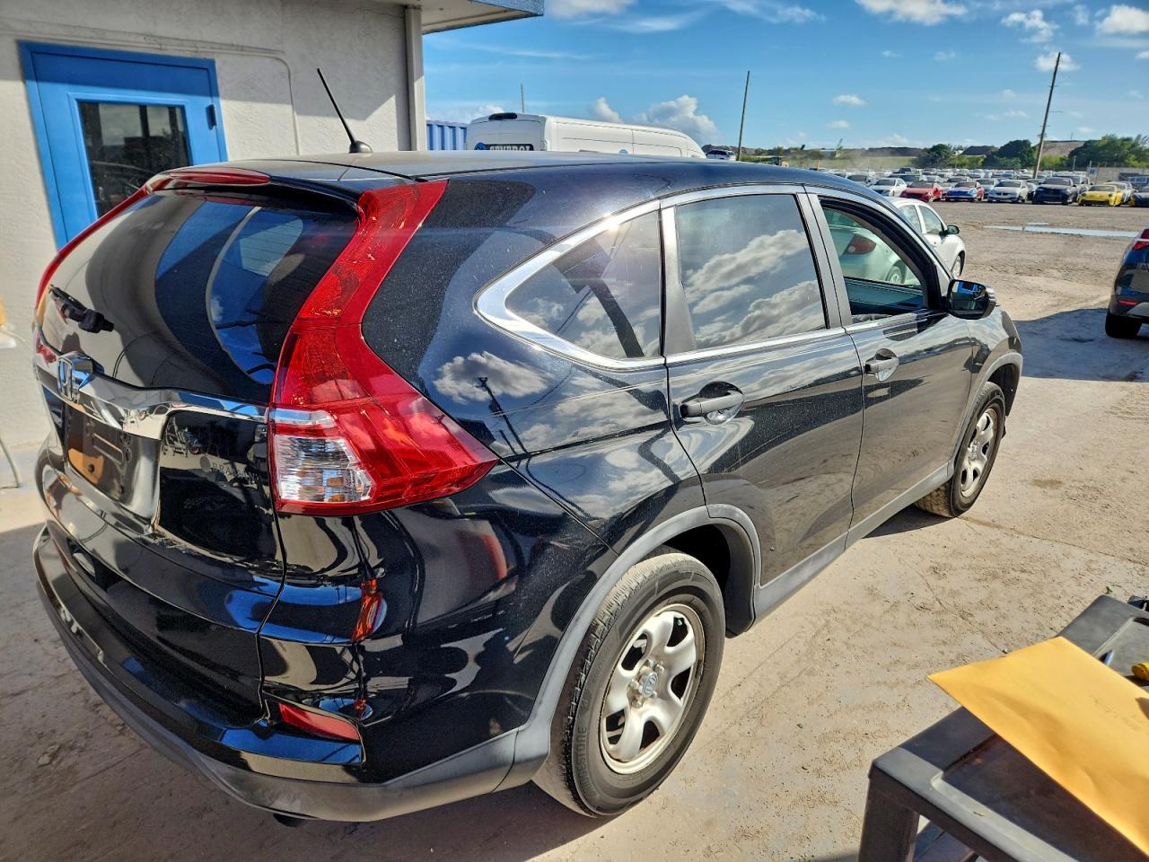 2016 HONDA CR-V LX photo 7