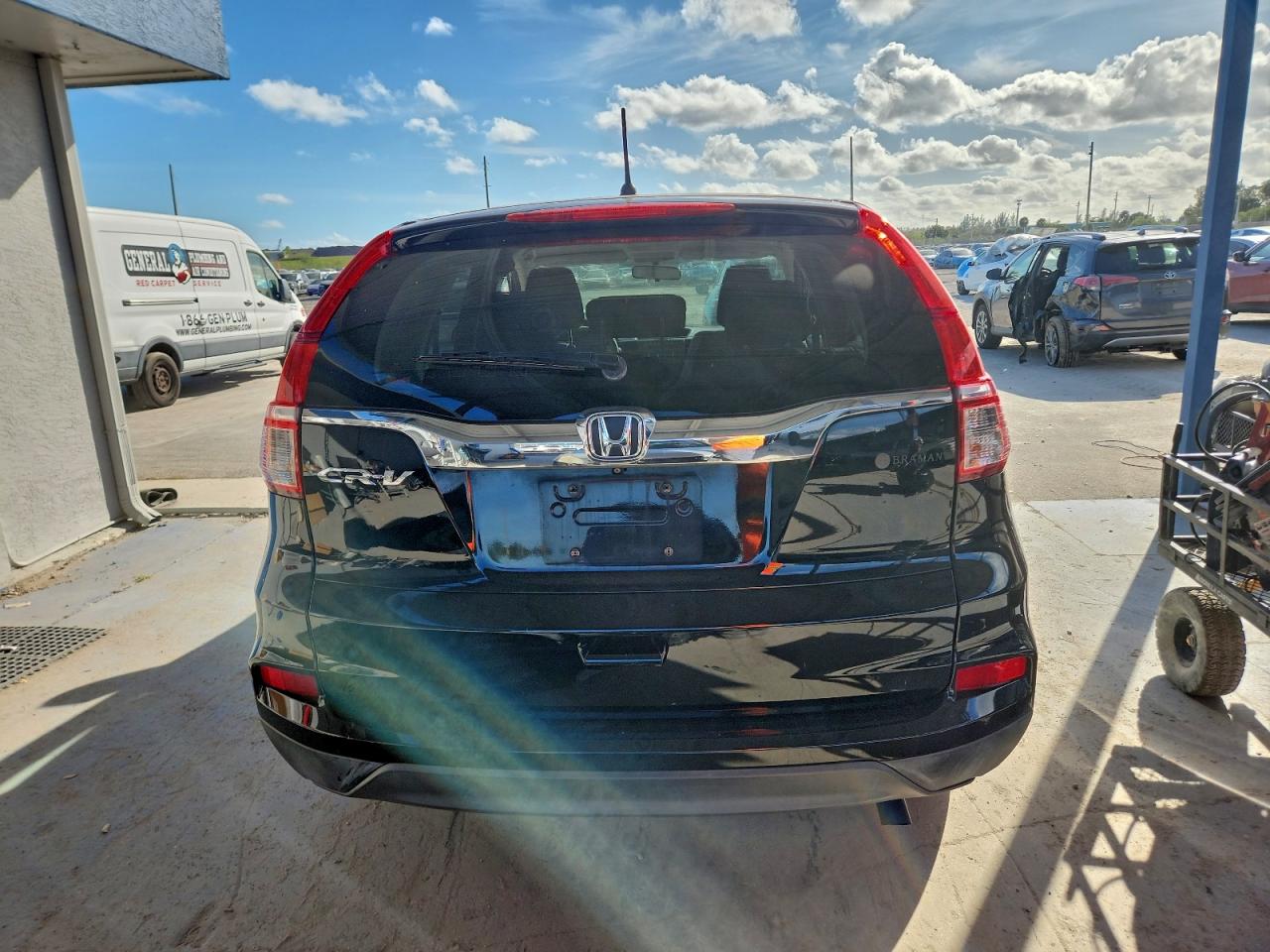 2016 HONDA CR-V LX photo 16