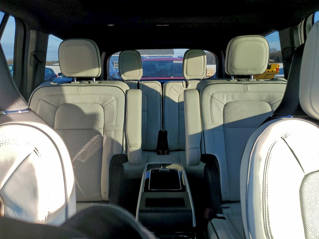 2025 LINCOLN AVIATOR BLACK LABEL photo 19
