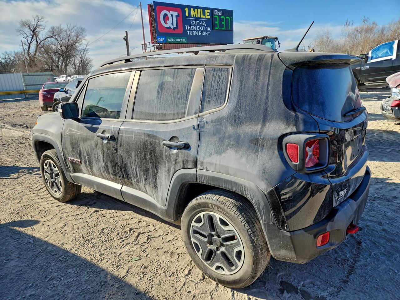 2015 JEEP RENEGADE TRAILHAWK photo 2
