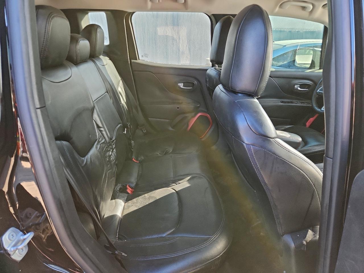 2015 JEEP RENEGADE TRAILHAWK photo 10