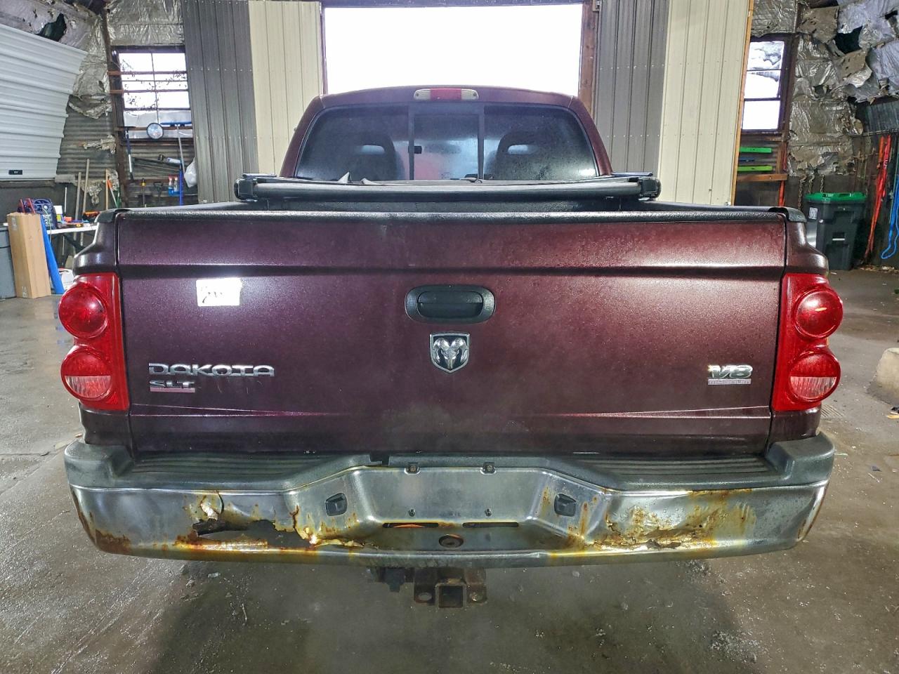 2005 DODGE DAKOTA QUAD SLT photo 6
