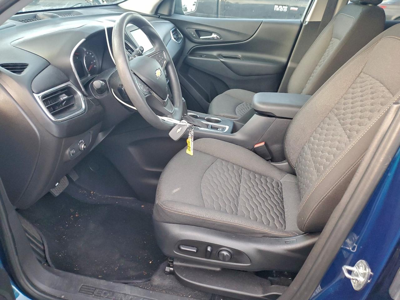 2020 CHEVROLET EQUINOX LT photo 7
